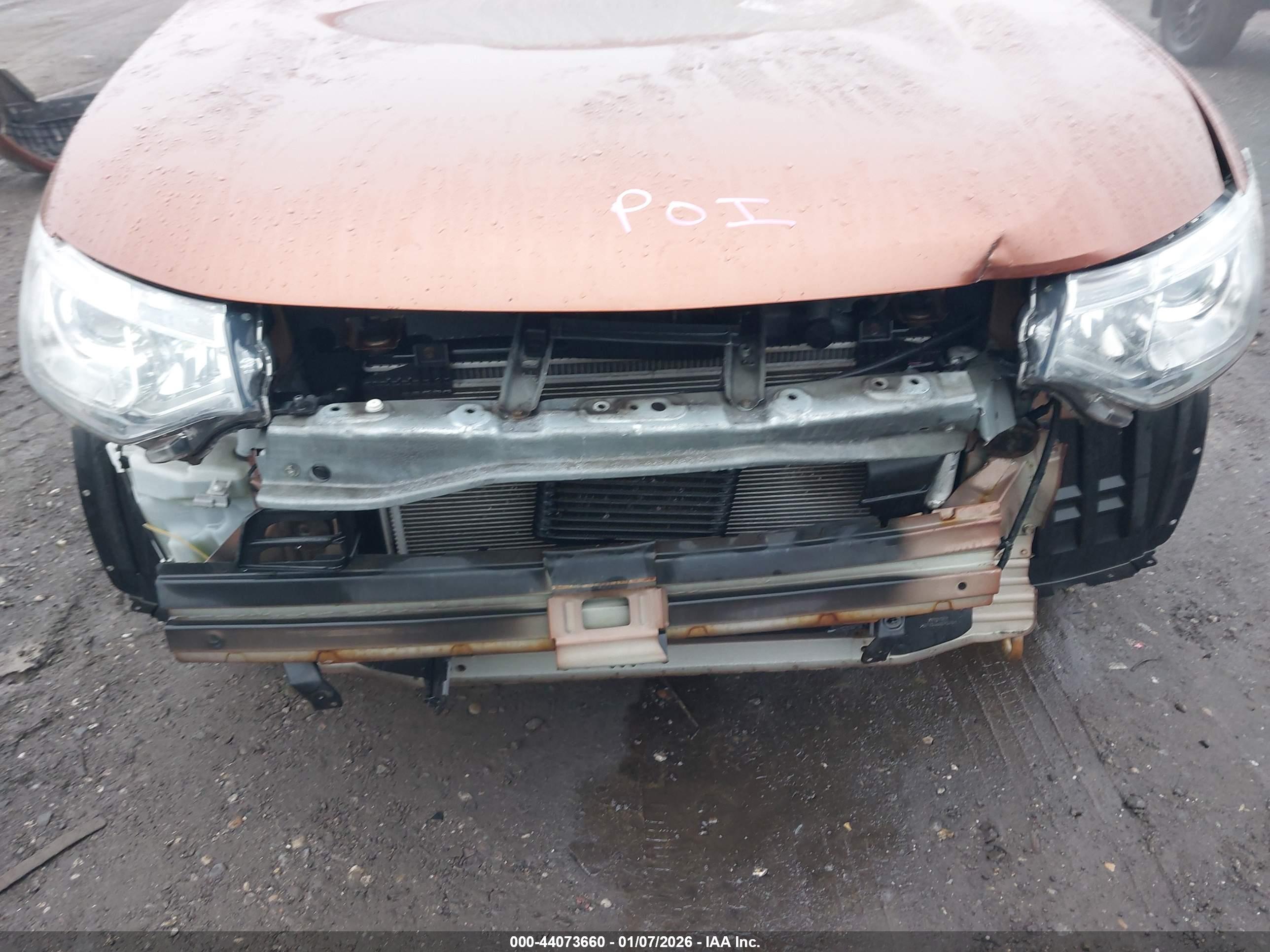 MITSUBISHI OUTLANDER image 10
