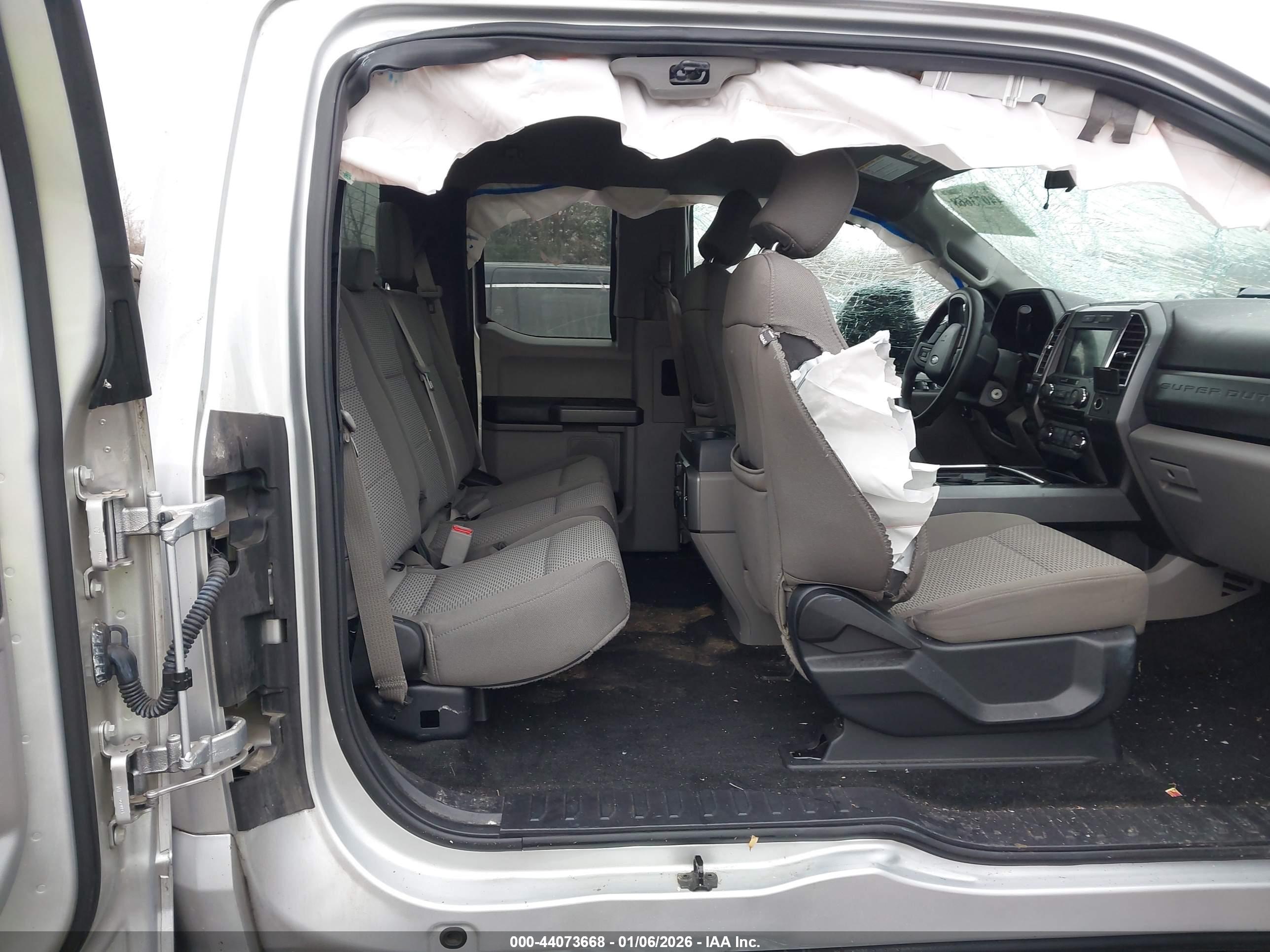 FORD F-250 image 8