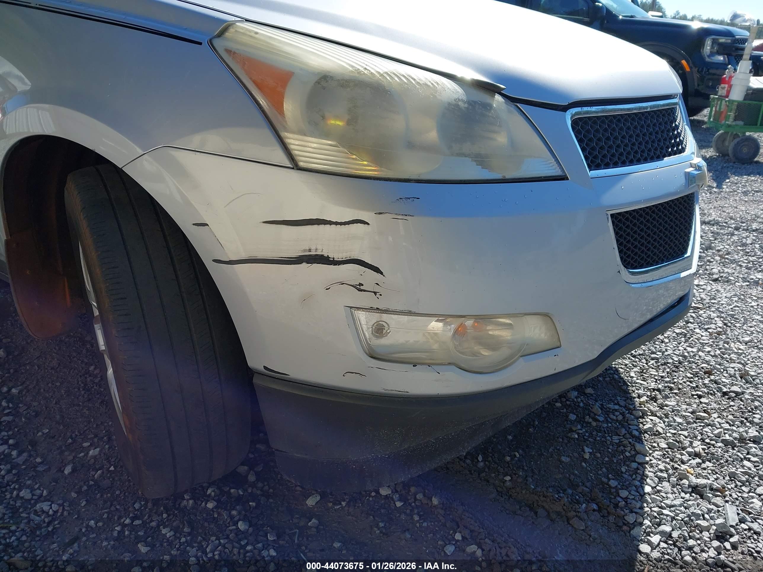 CHEVROLET TRAVERSE image 6