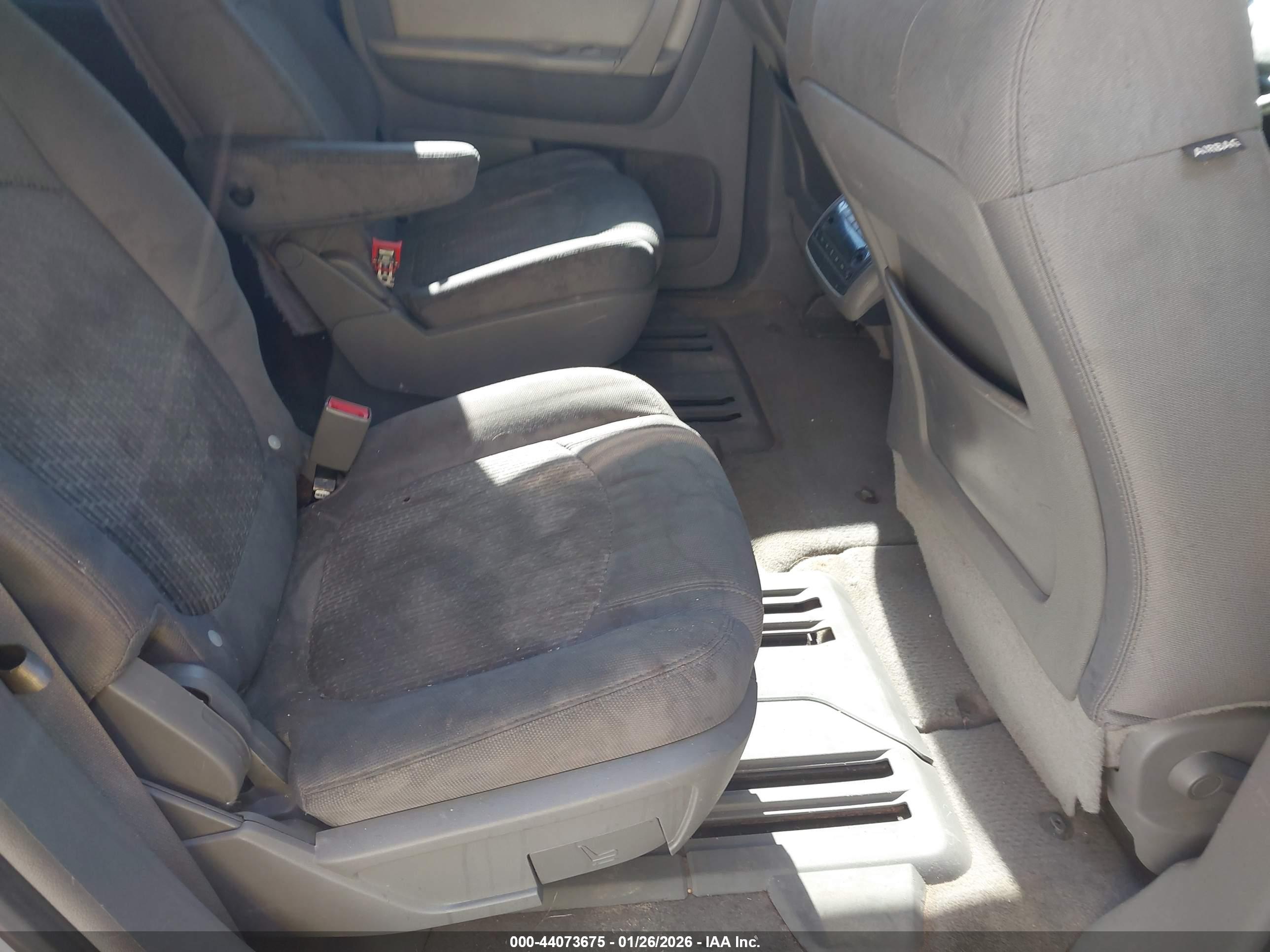 CHEVROLET TRAVERSE image 8