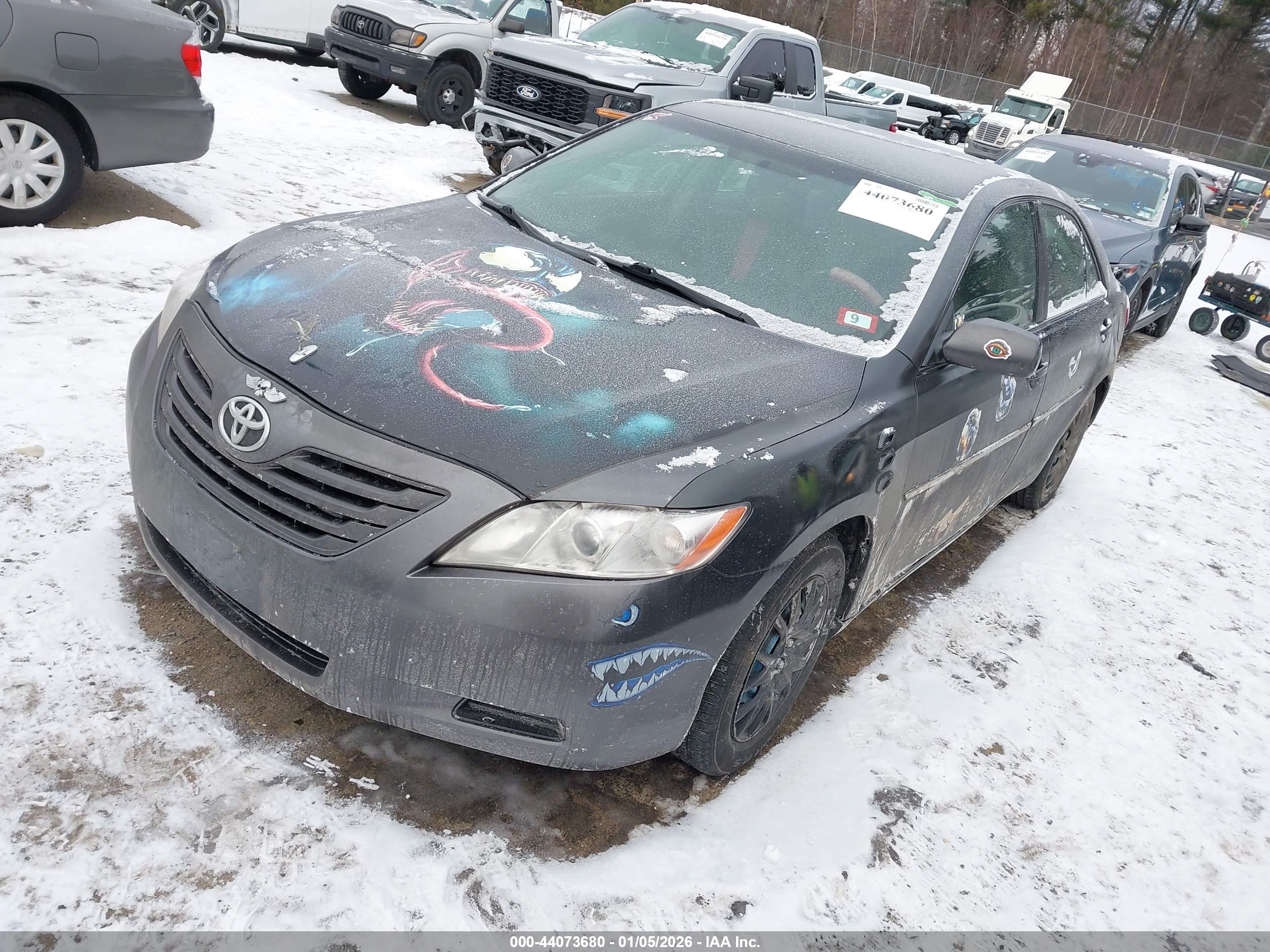 TOYOTA CAMRY image 2