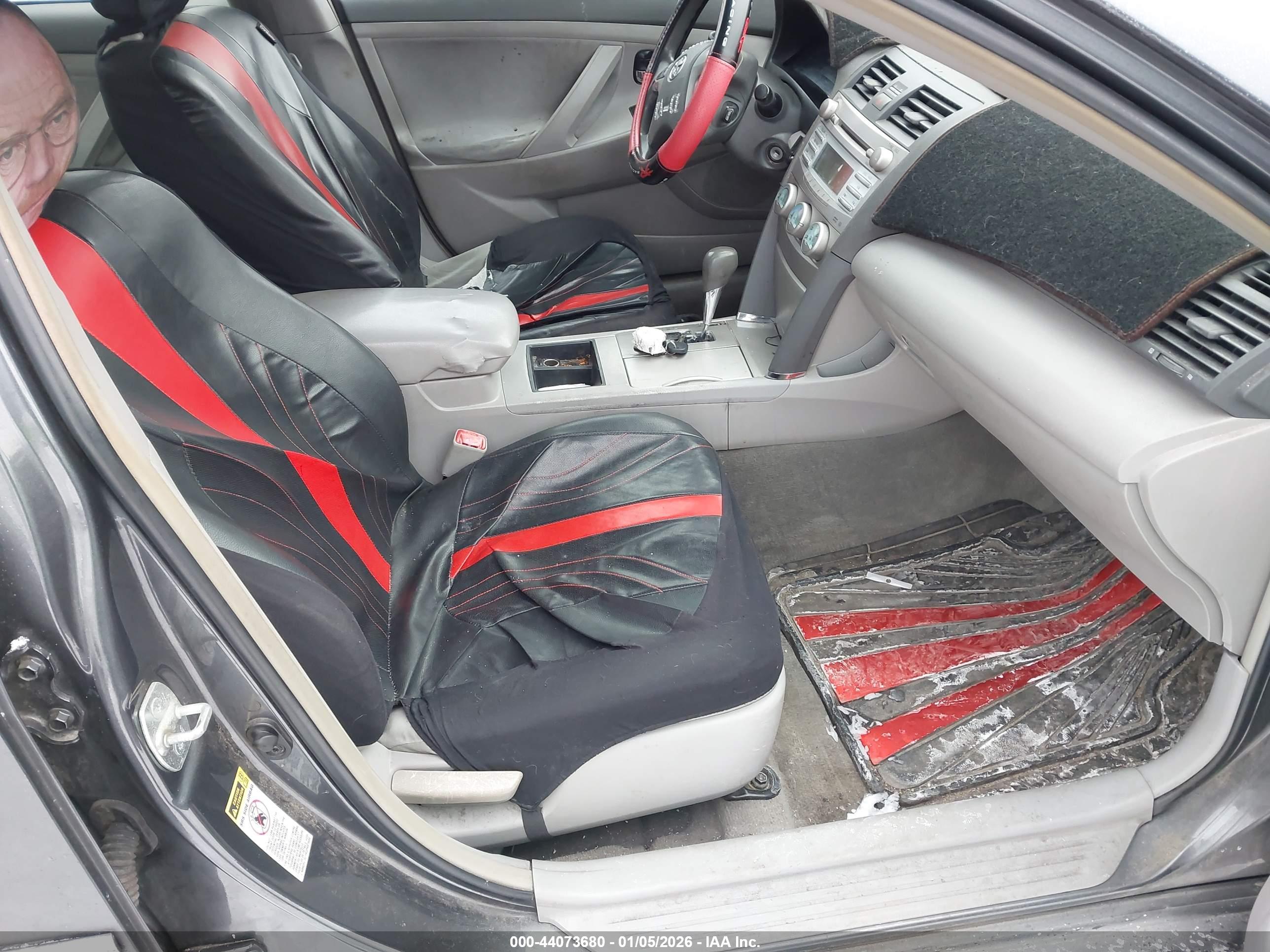 TOYOTA CAMRY image 5