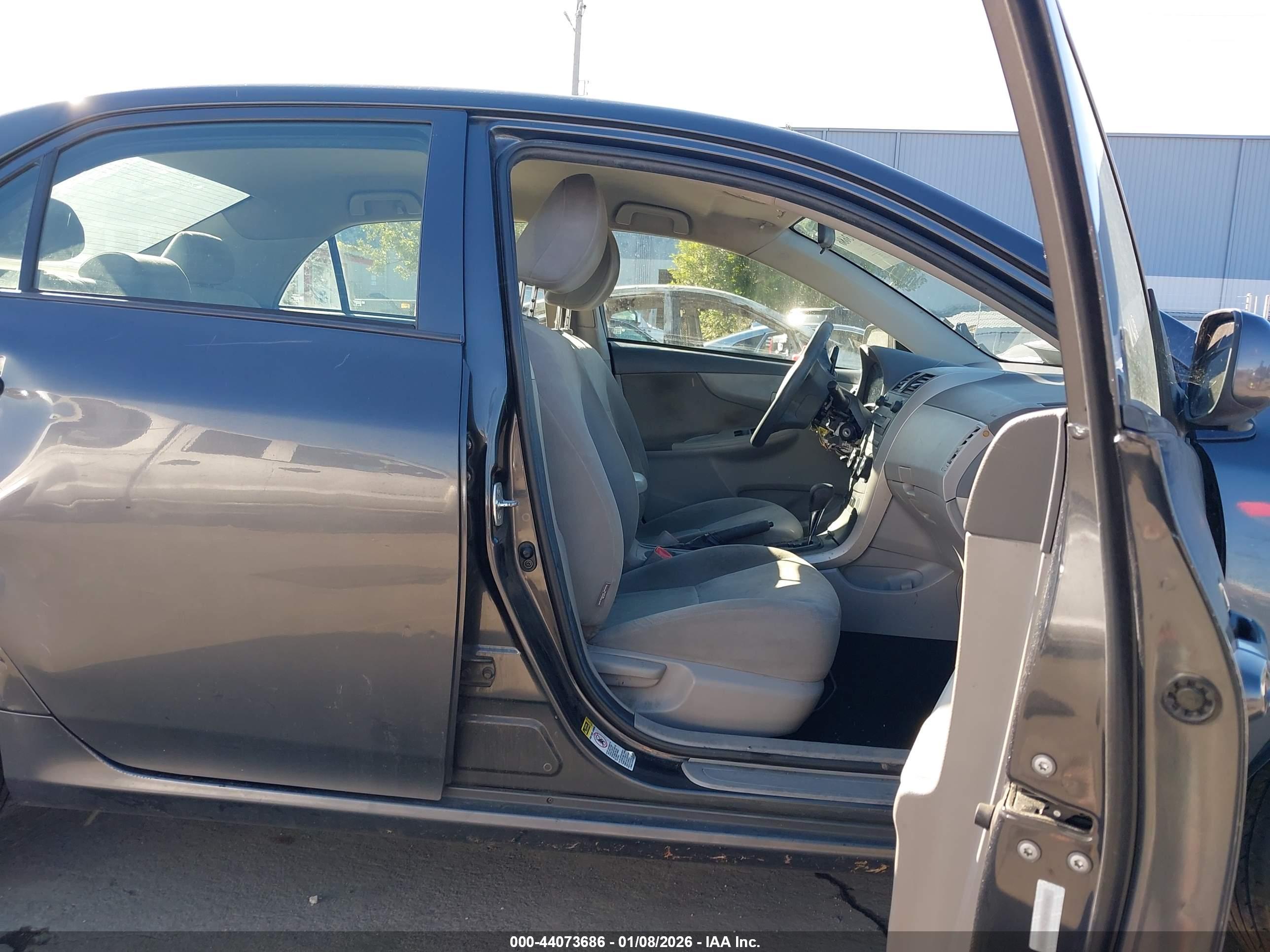 TOYOTA COROLLA image 5