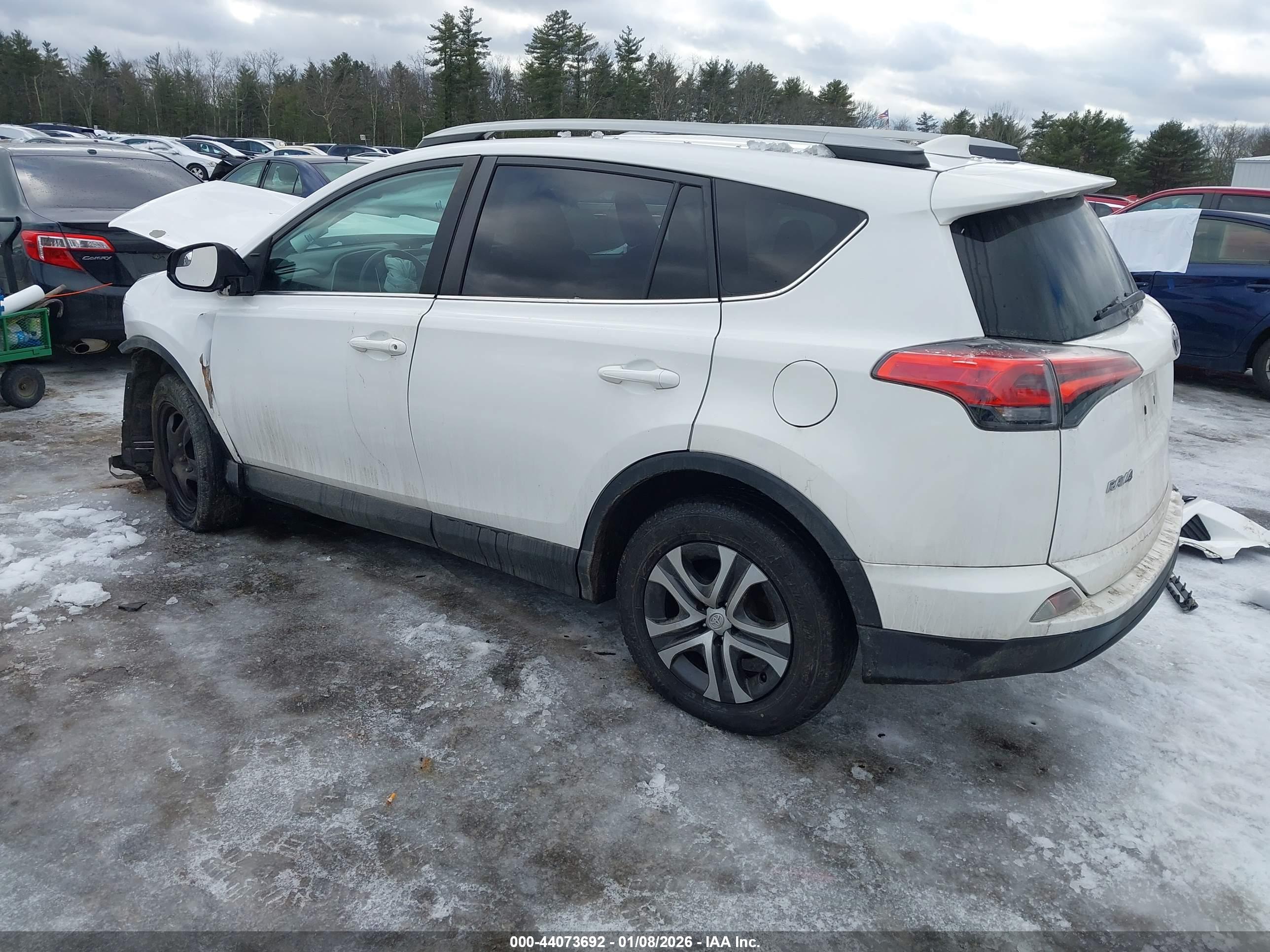 TOYOTA RAV4 image 3