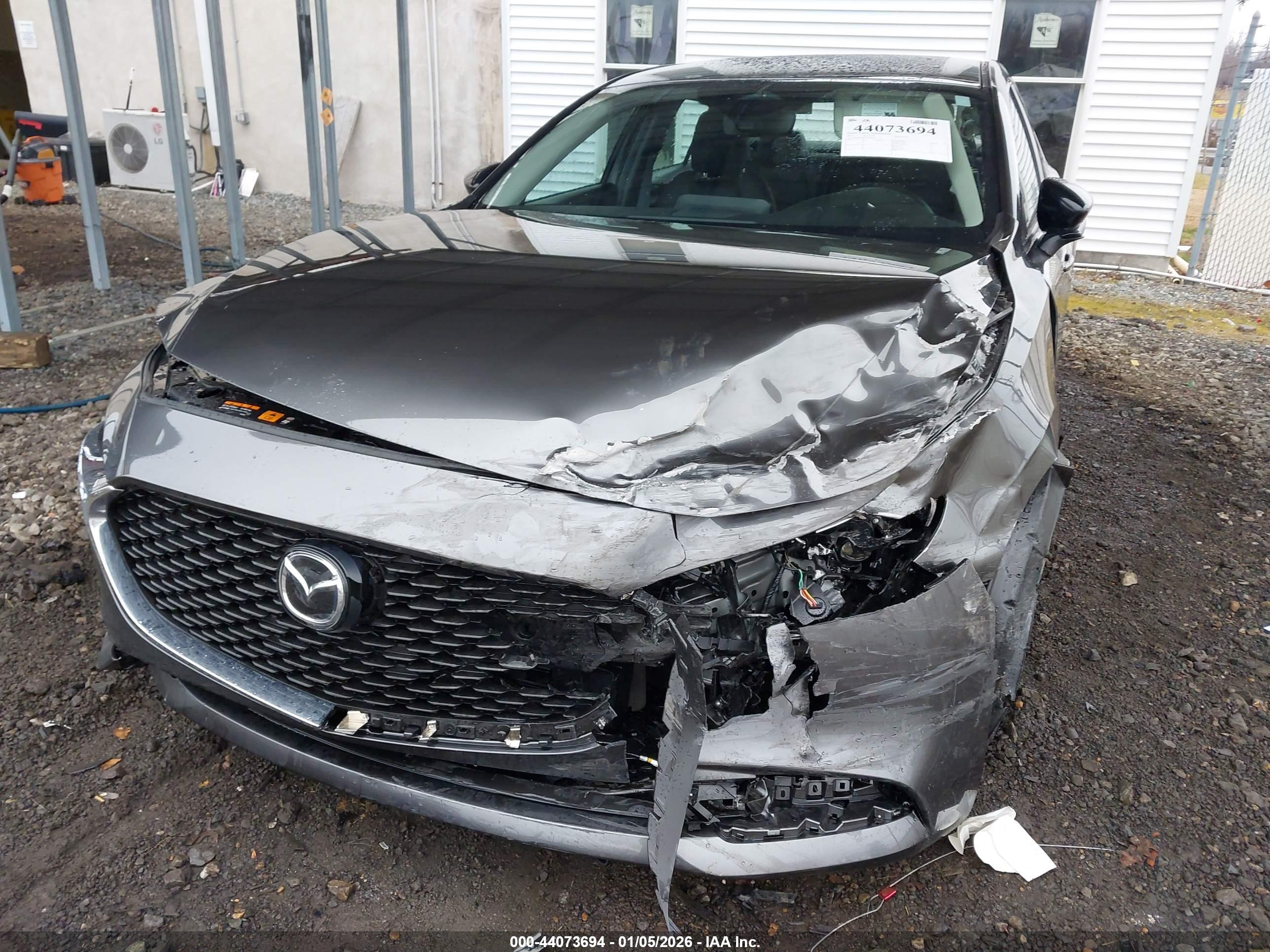 MAZDA MAZDA3 image 6