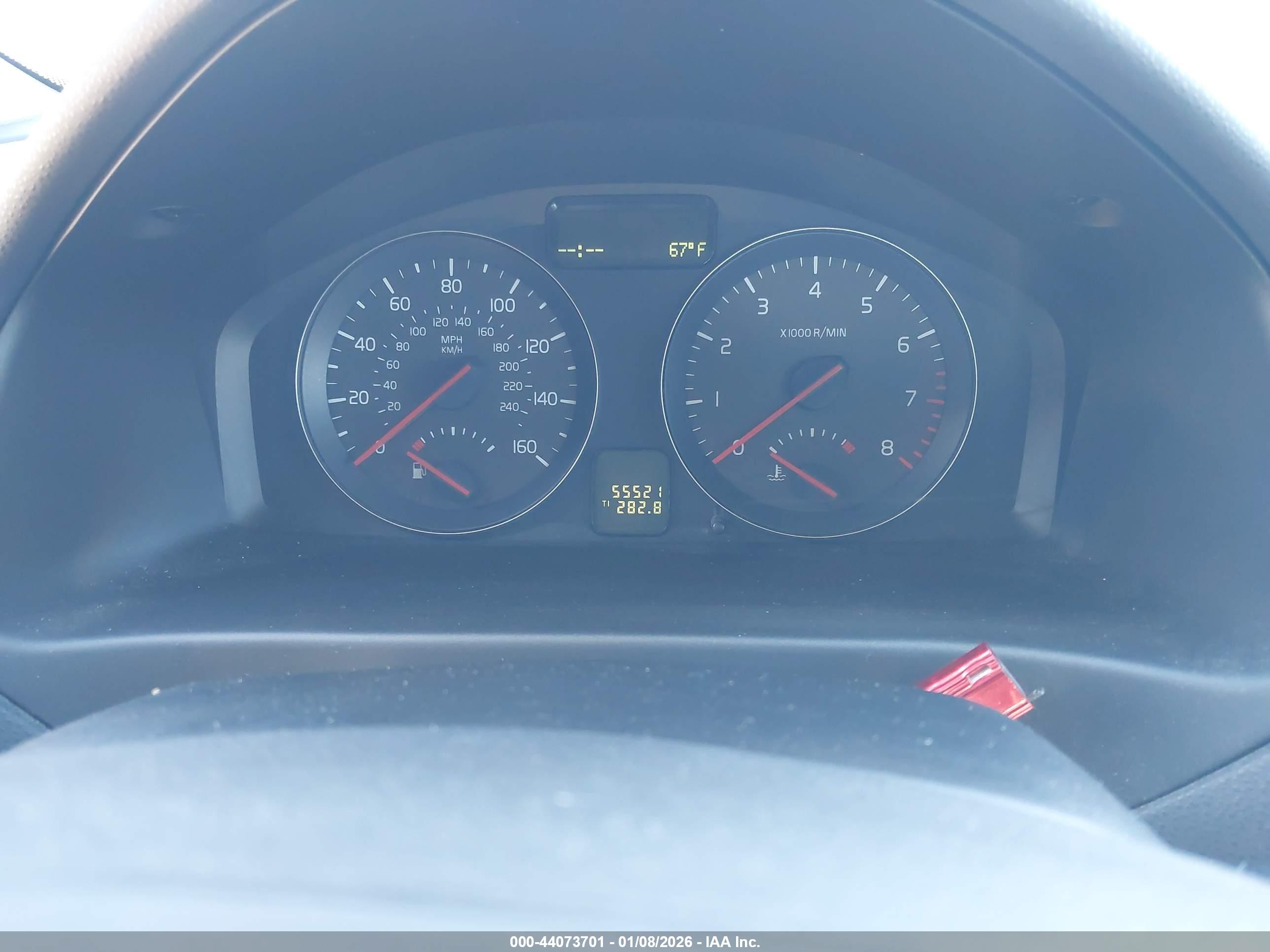 VOLVO V50 image 7