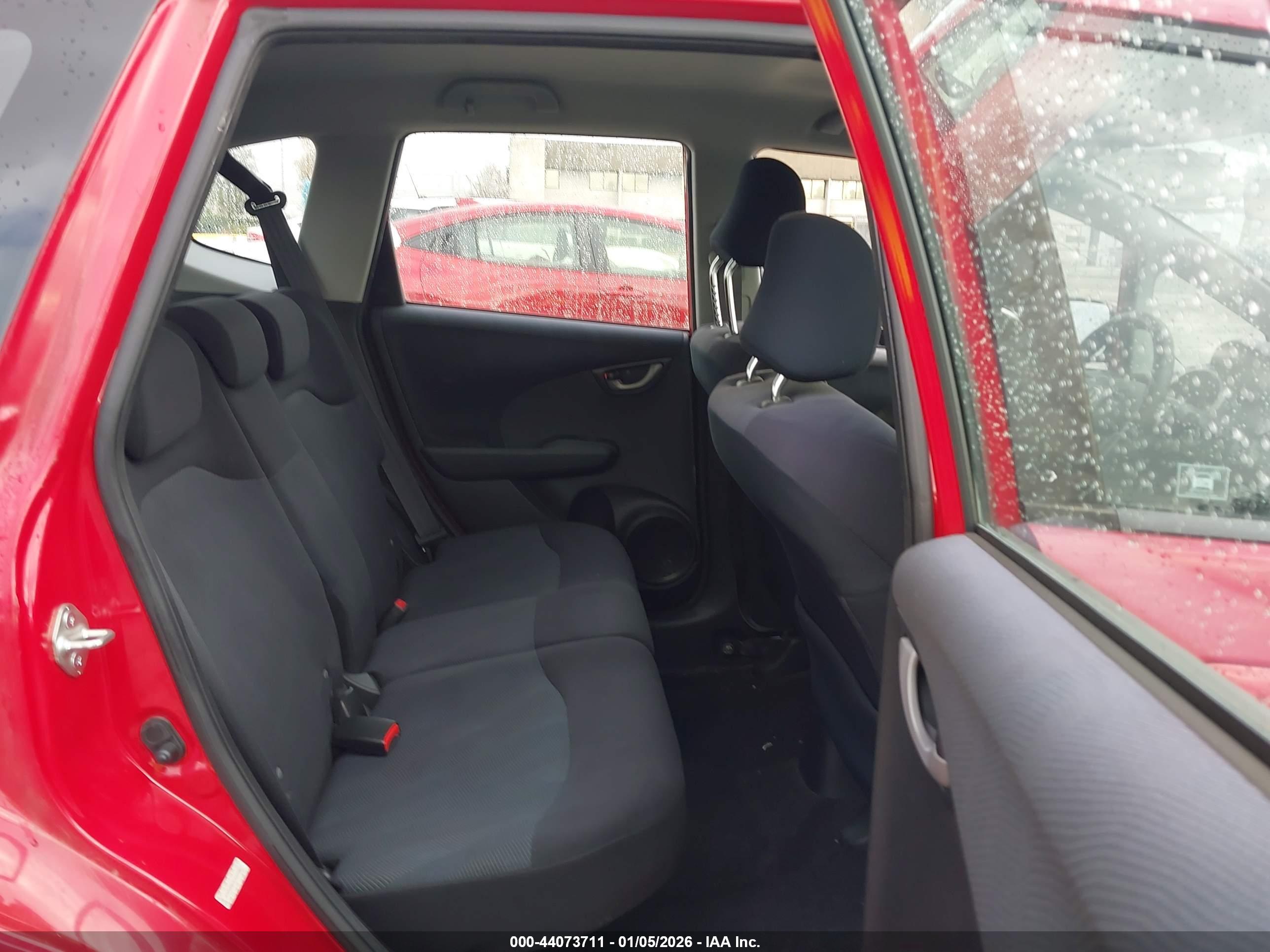 HONDA FIT image 8