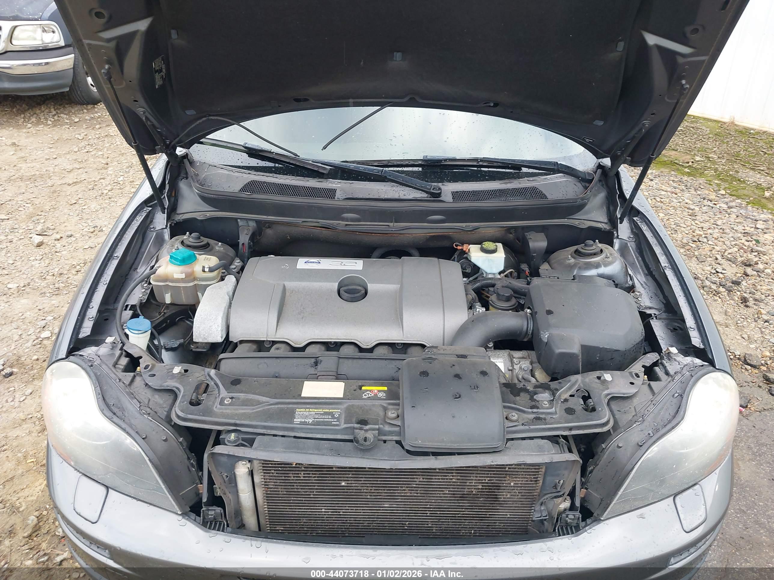 VOLVO XC90 image 10
