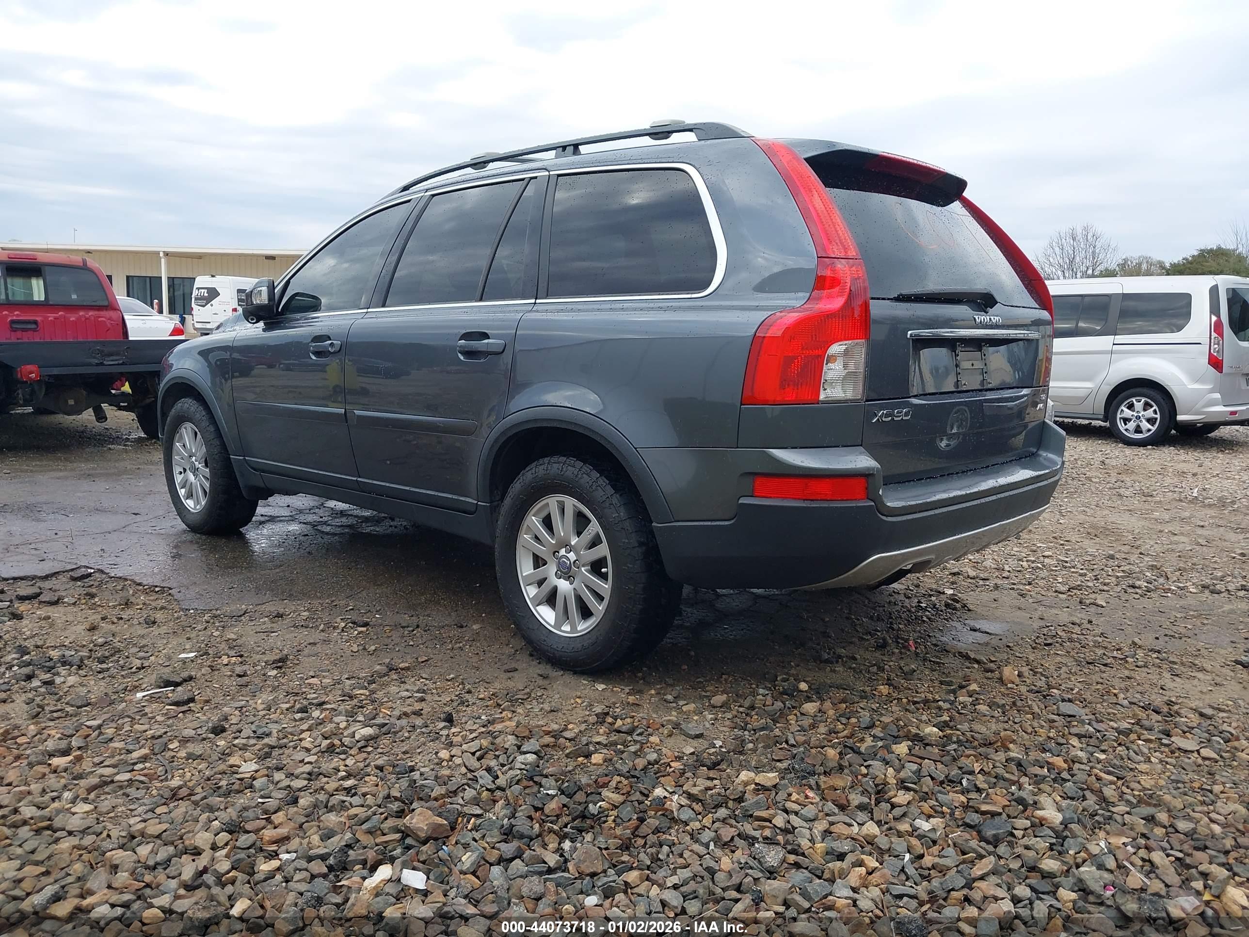 VOLVO XC90 image 3