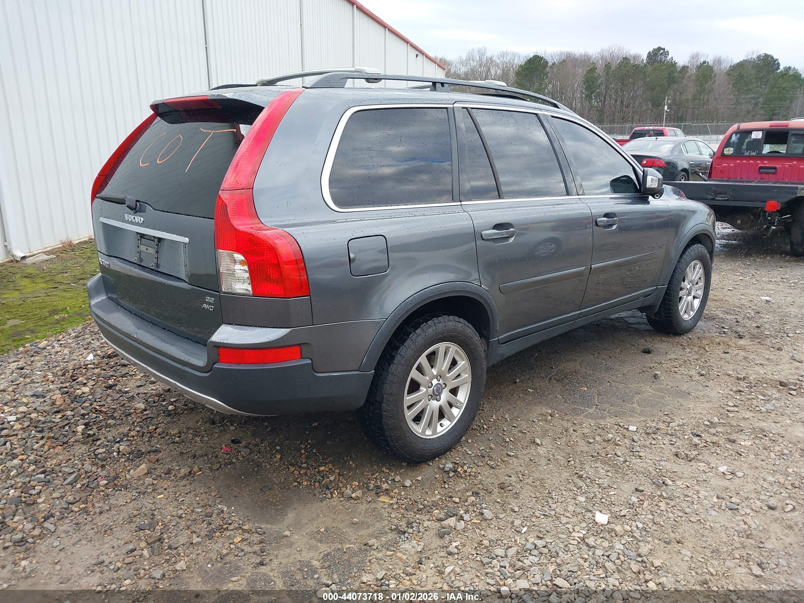 VOLVO XC90 image 4