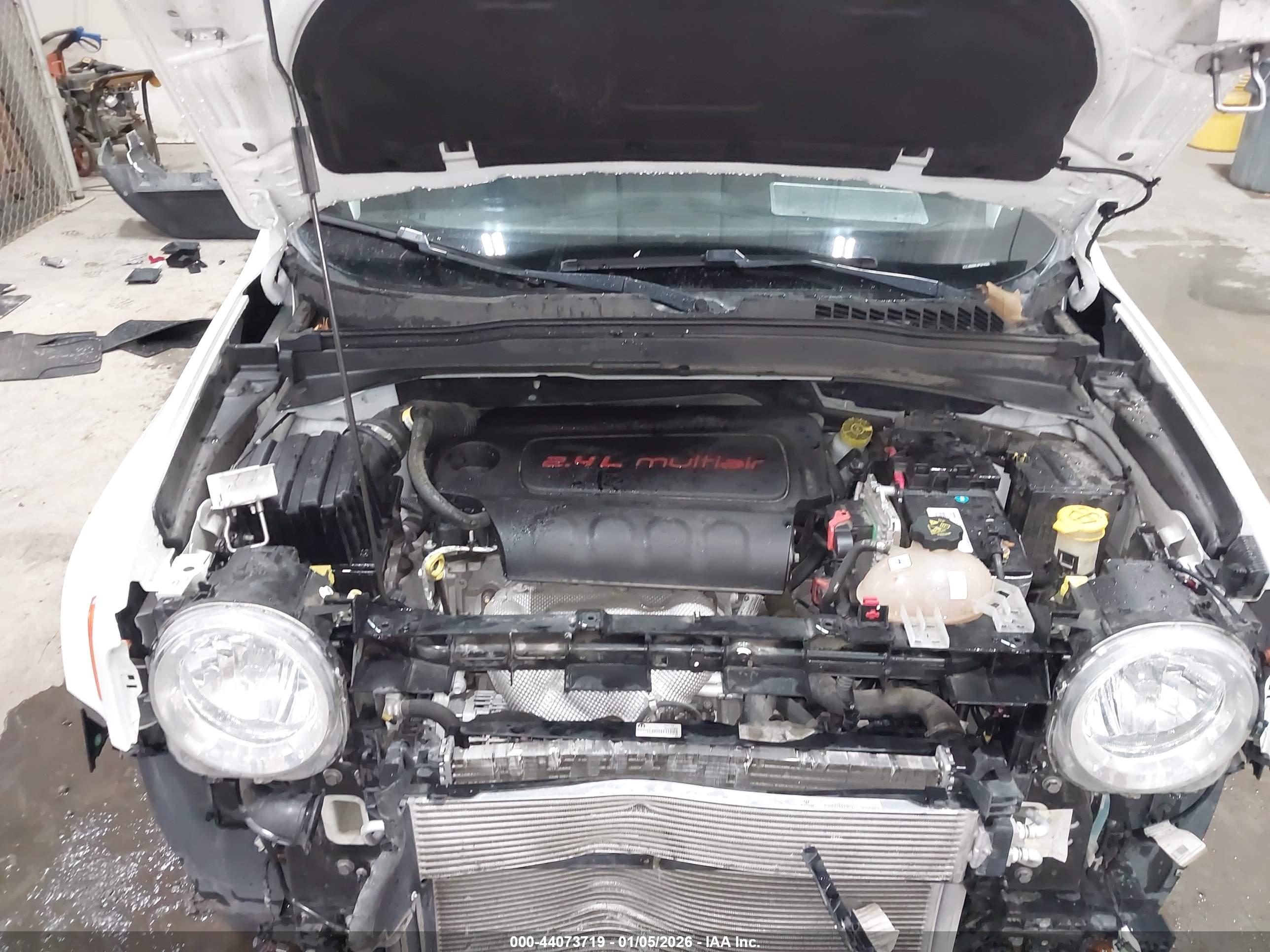 JEEP RENEGADE image 10