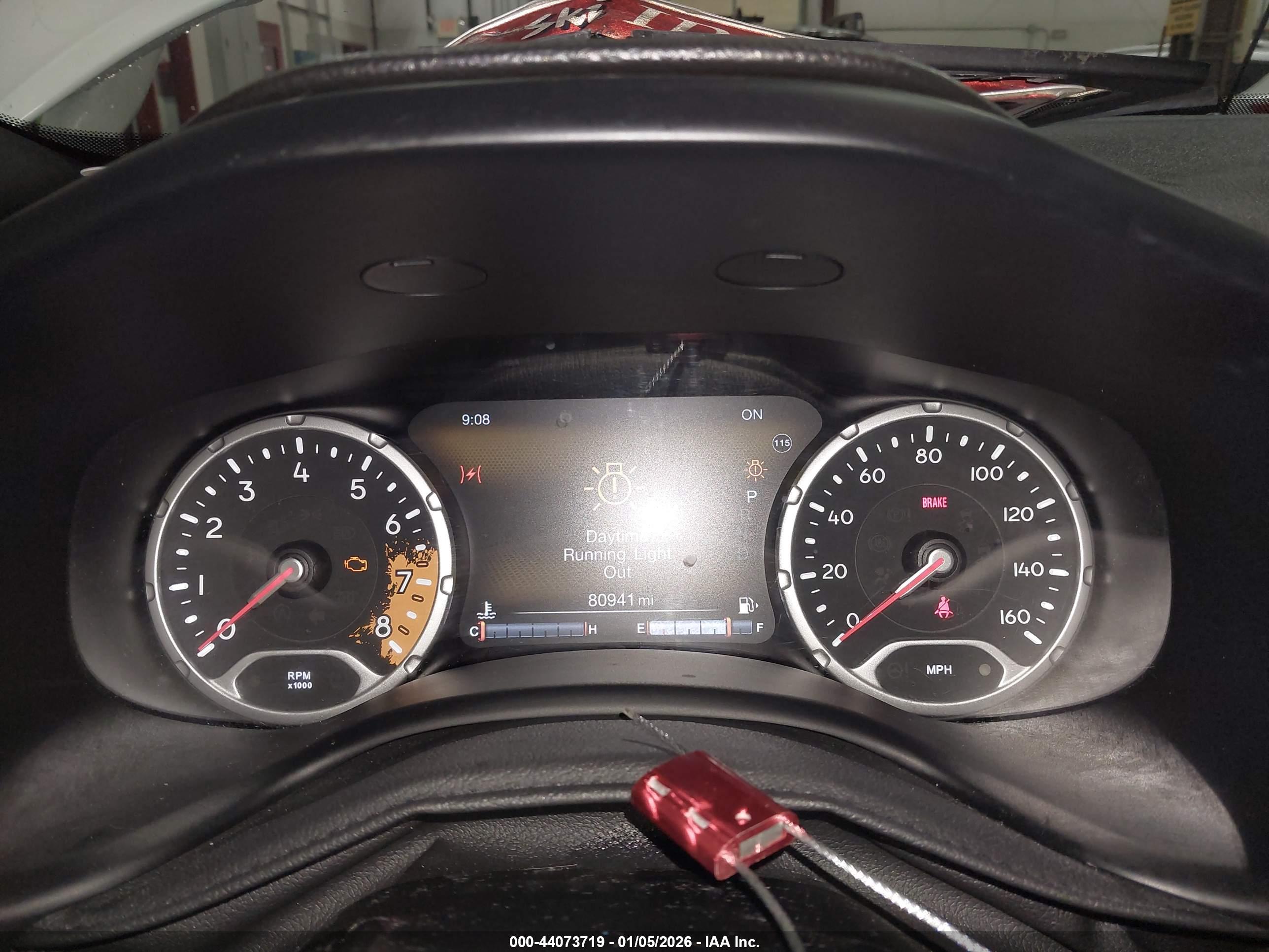JEEP RENEGADE image 7