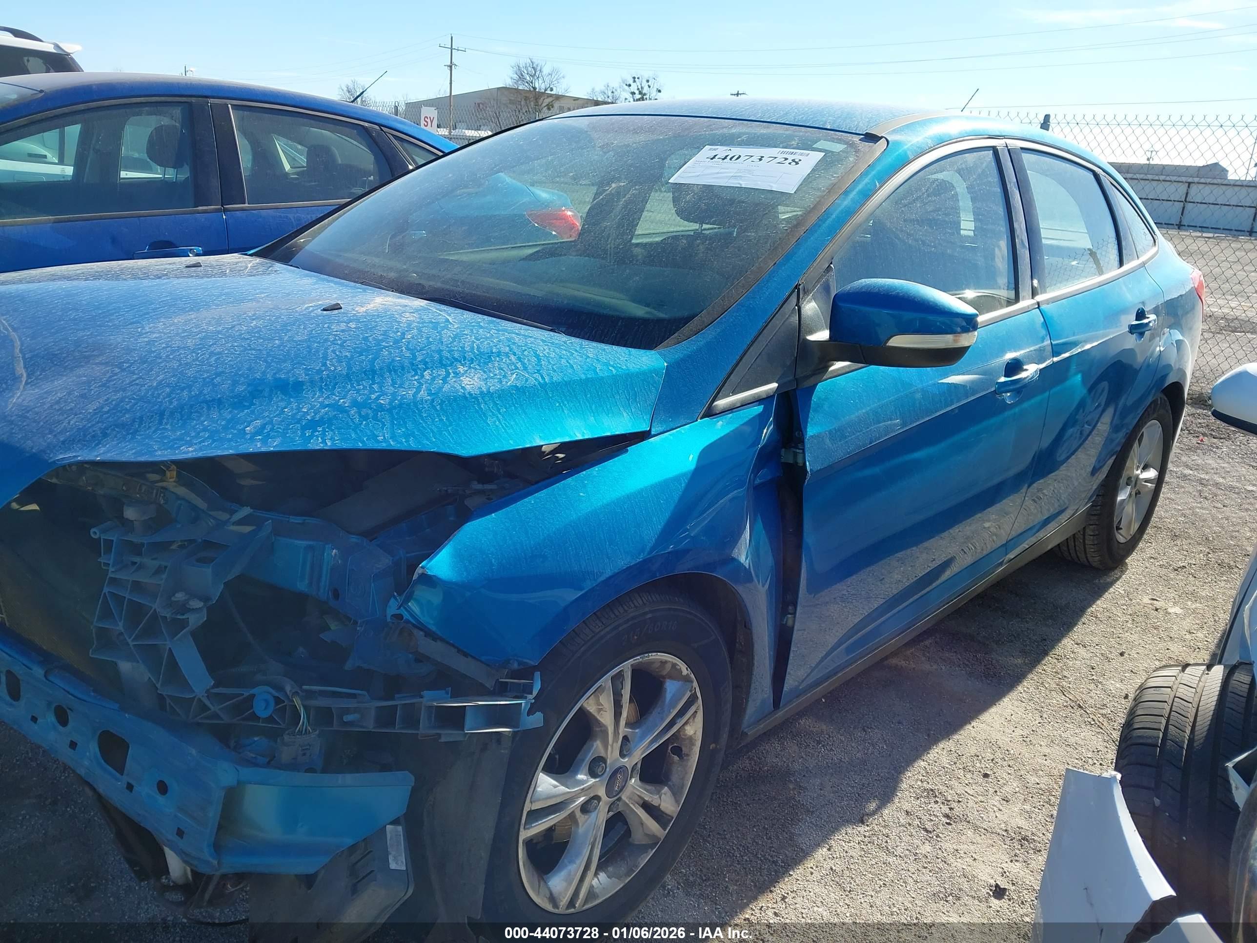 FORD FOCUS image 2