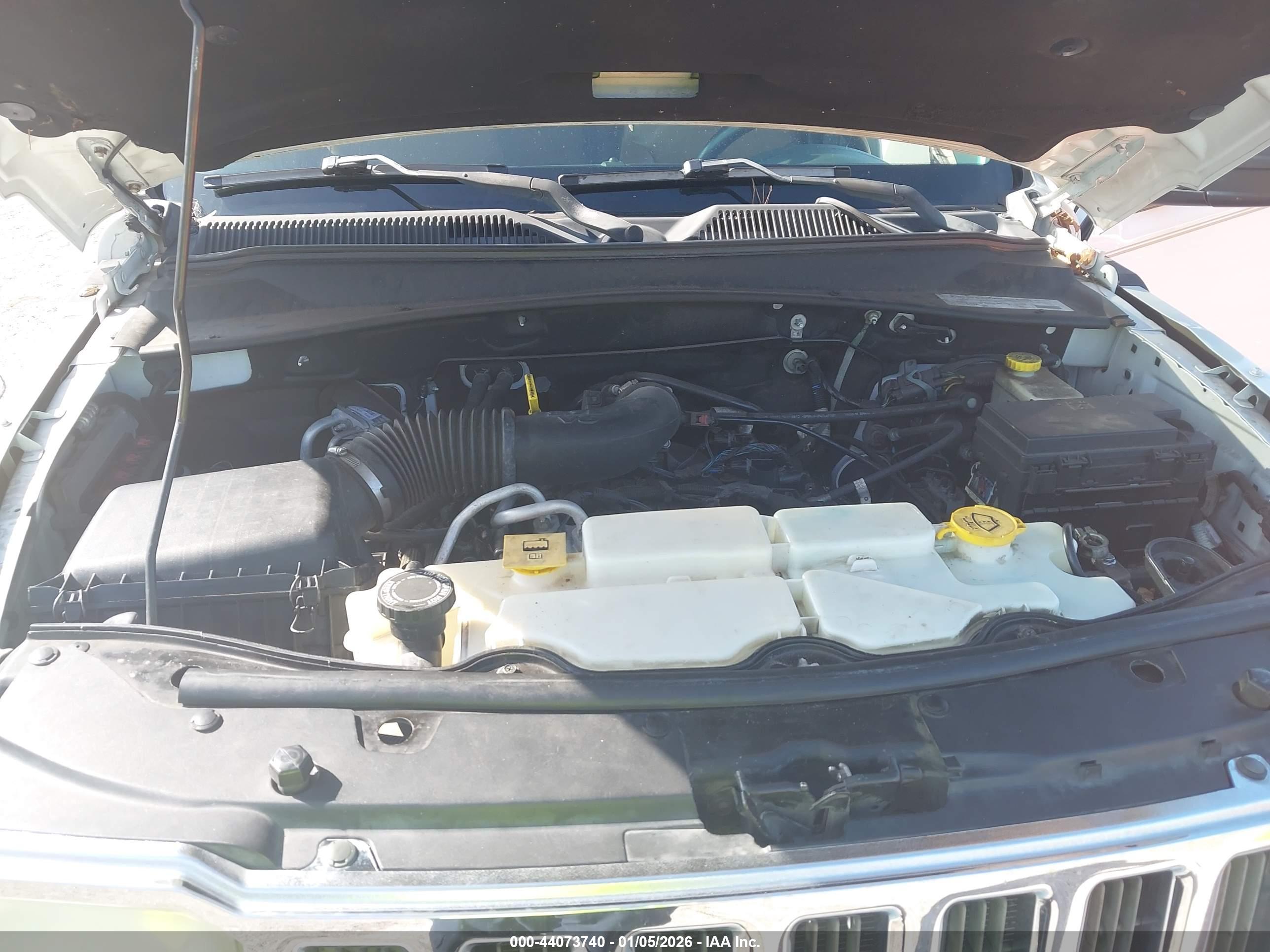 JEEP LIBERTY image 10