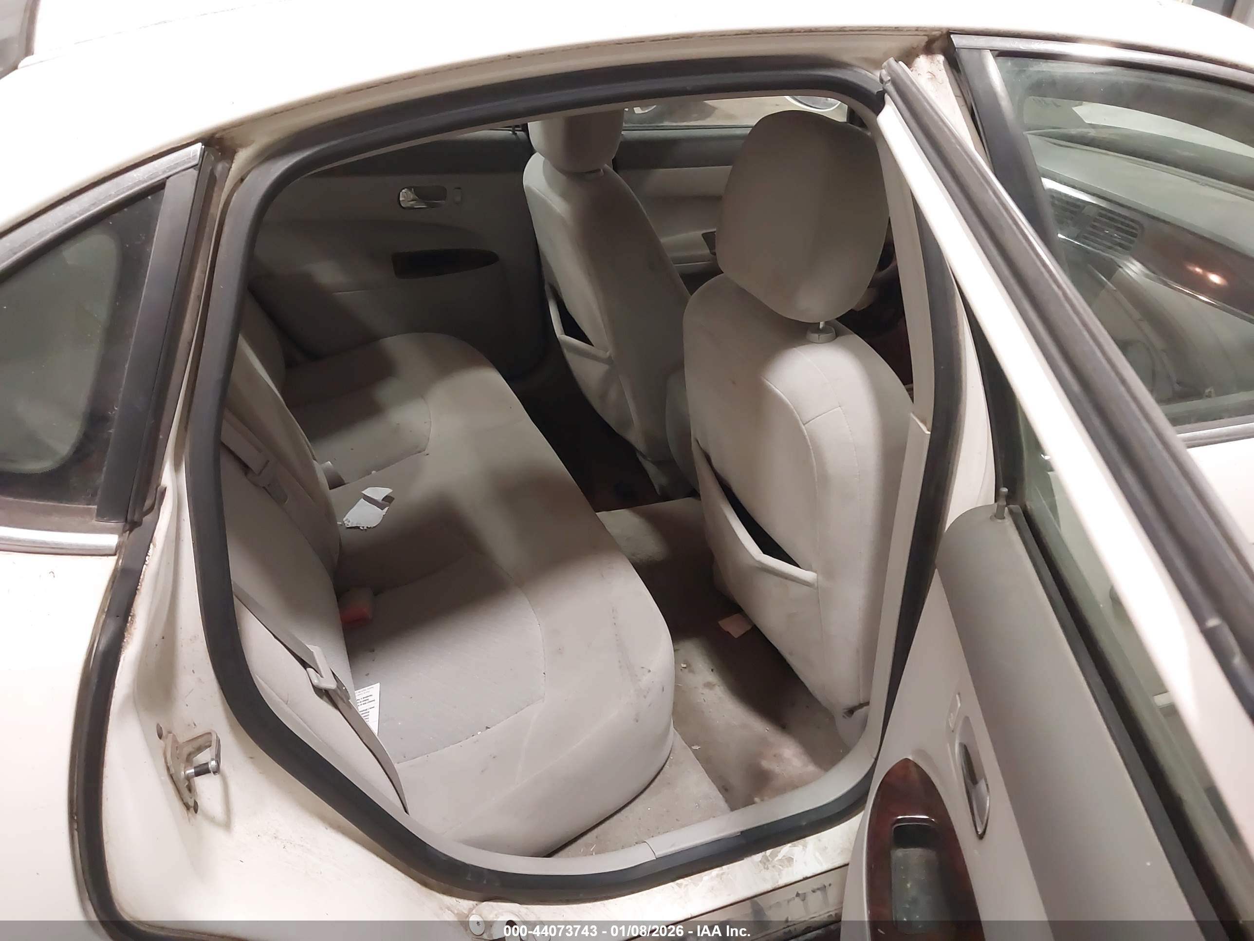 BUICK LACROSSE image 8
