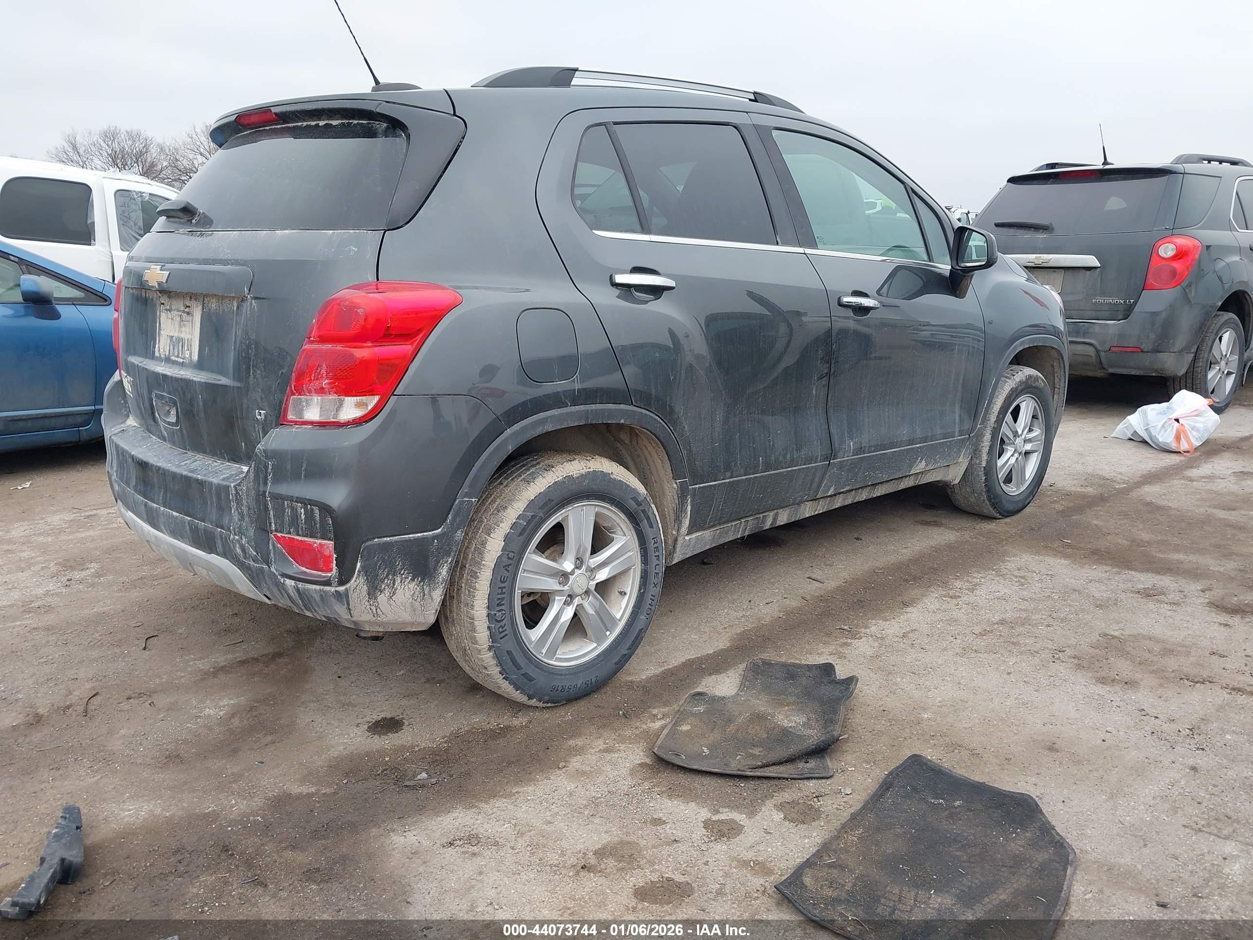 CHEVROLET TRAX image 4
