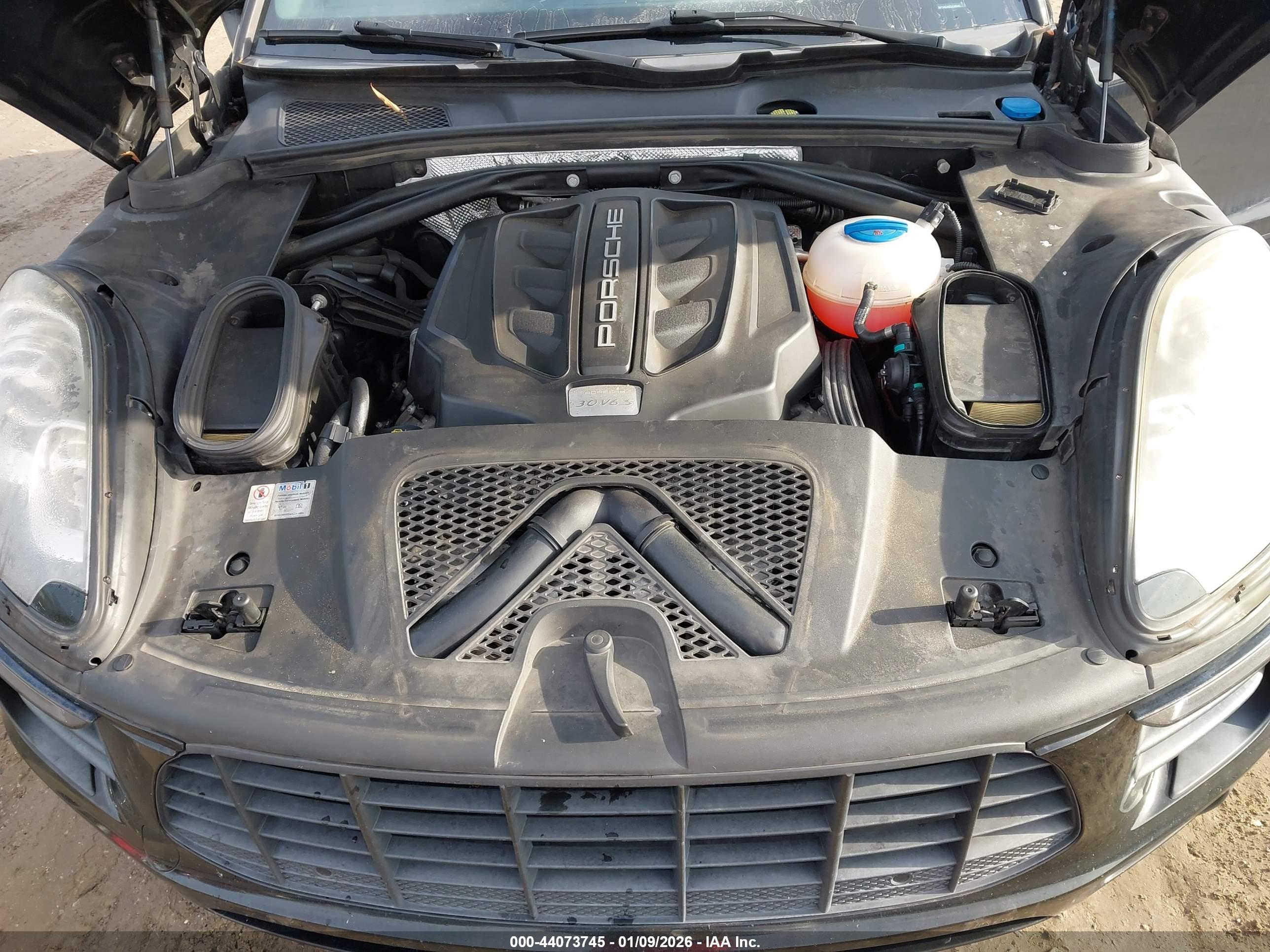 PORSCHE MACAN image 10