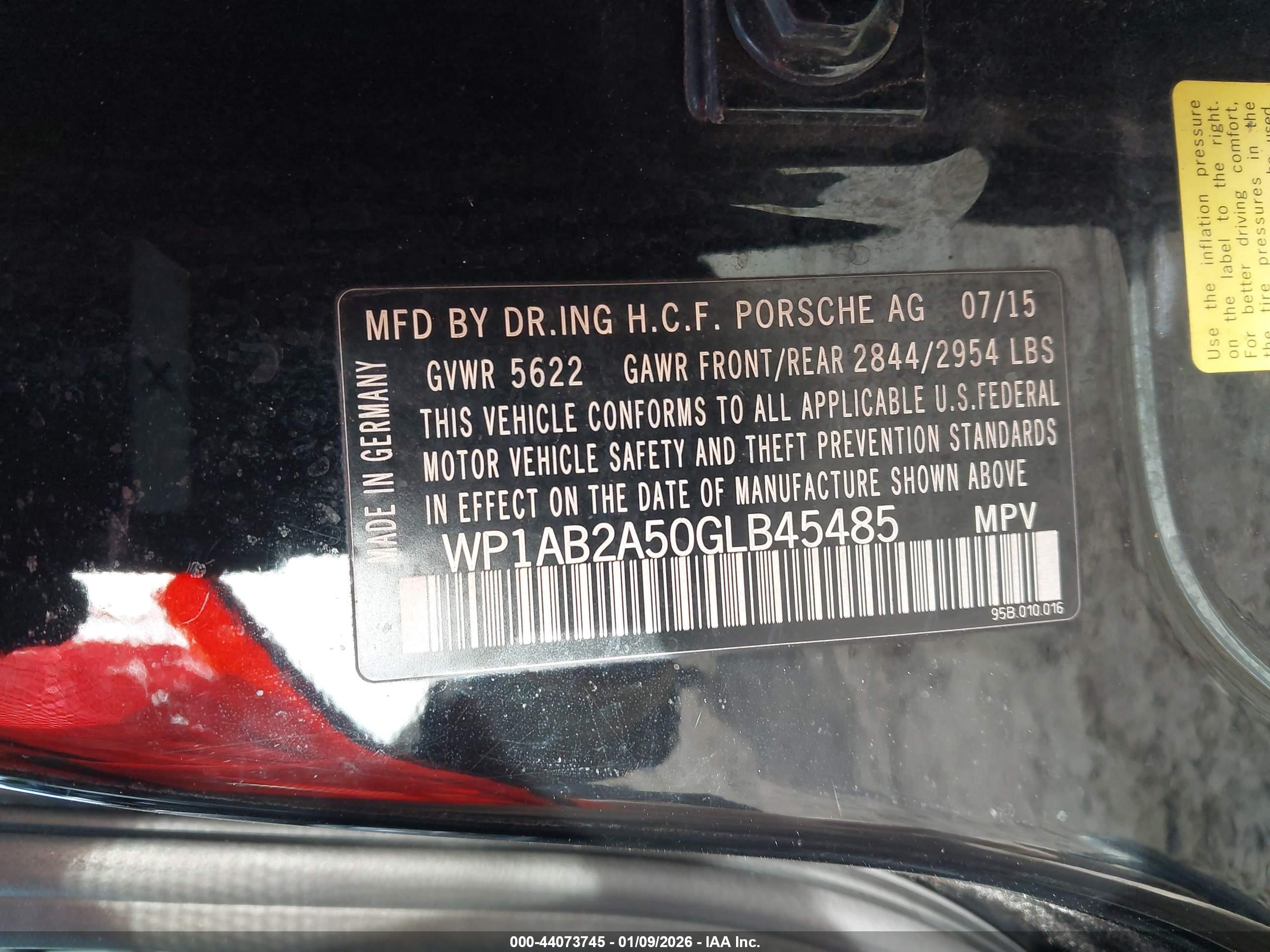 PORSCHE MACAN image 9