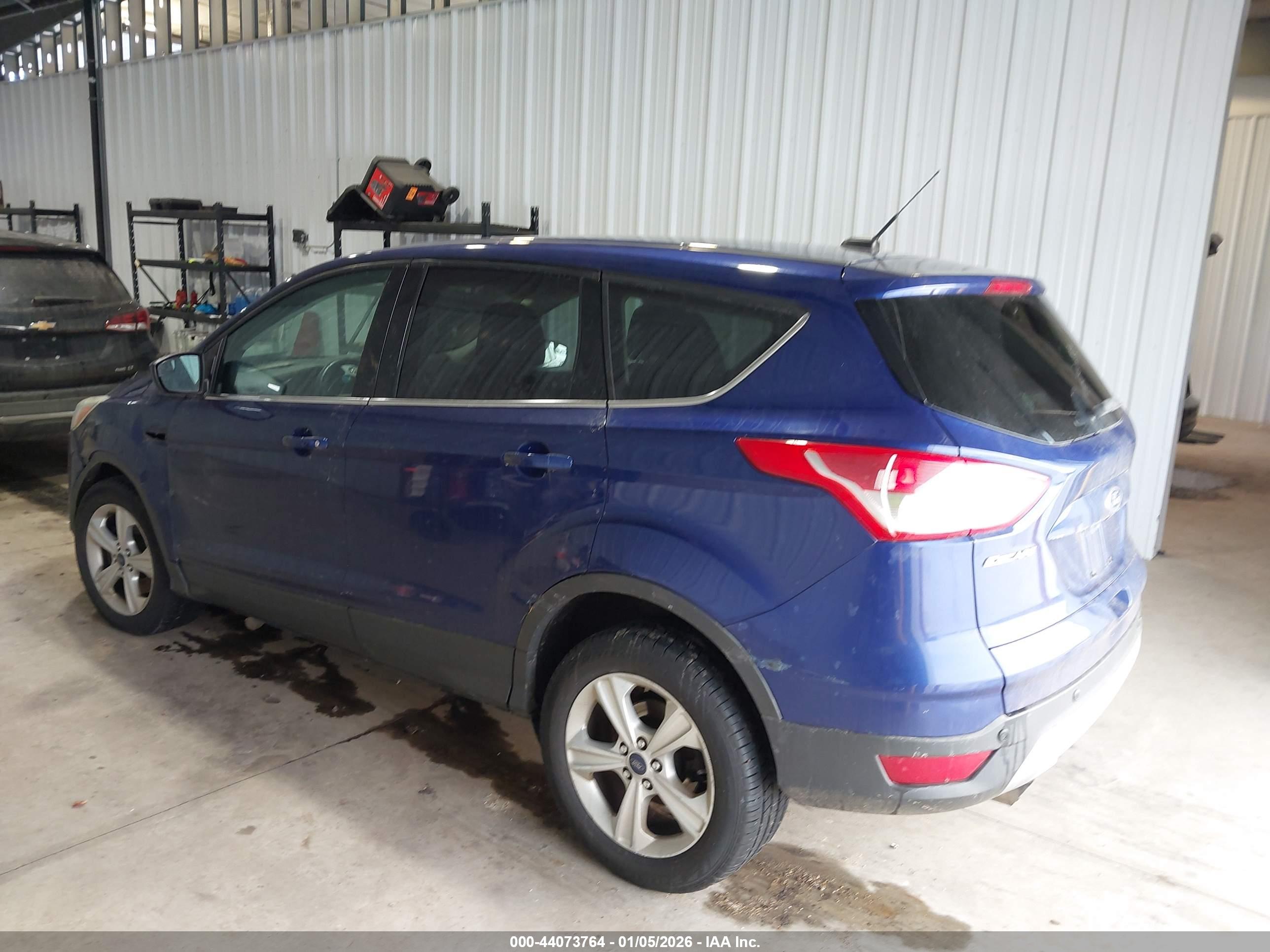 FORD ESCAPE image 3