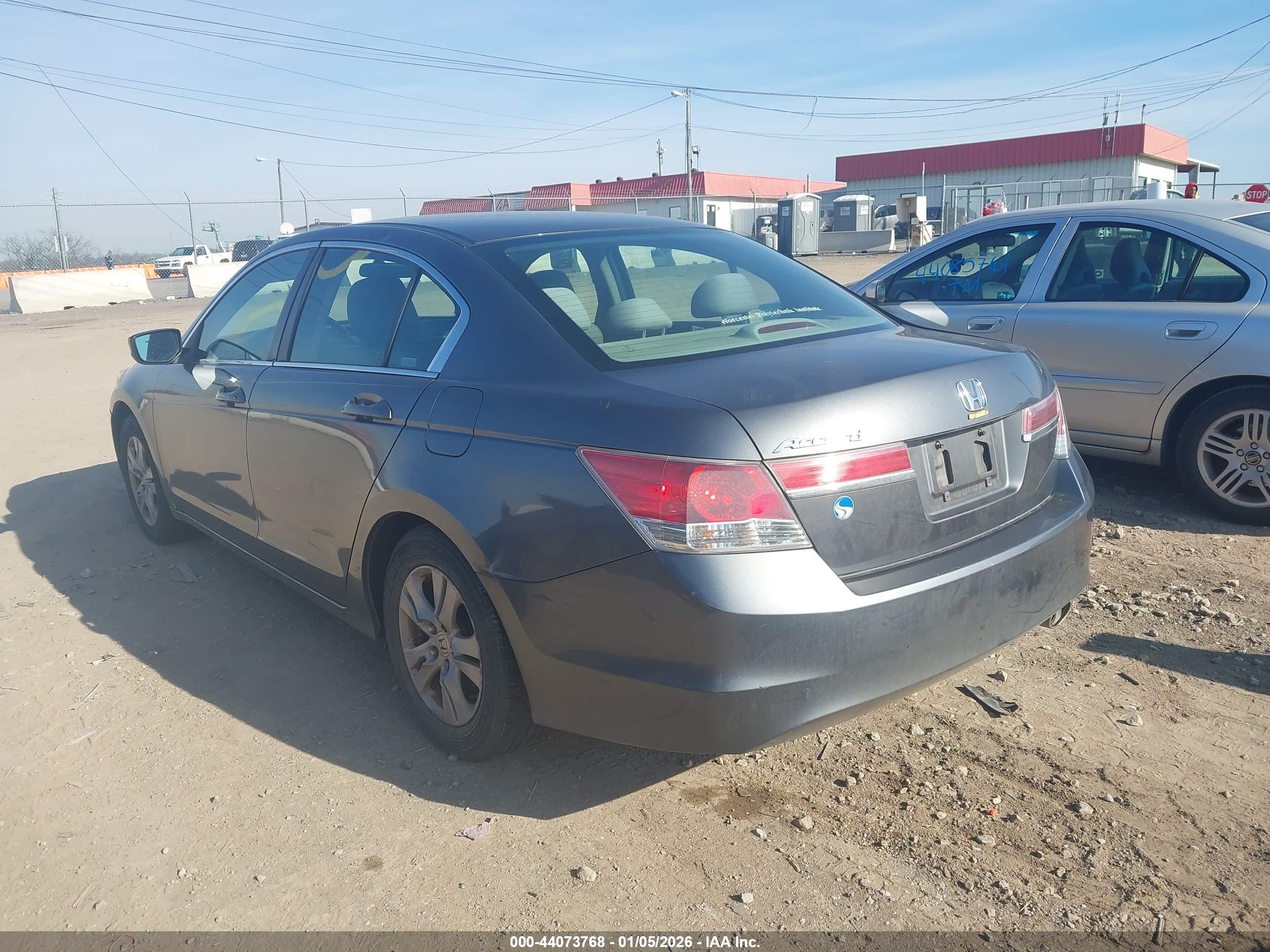 HONDA ACCORD image 3