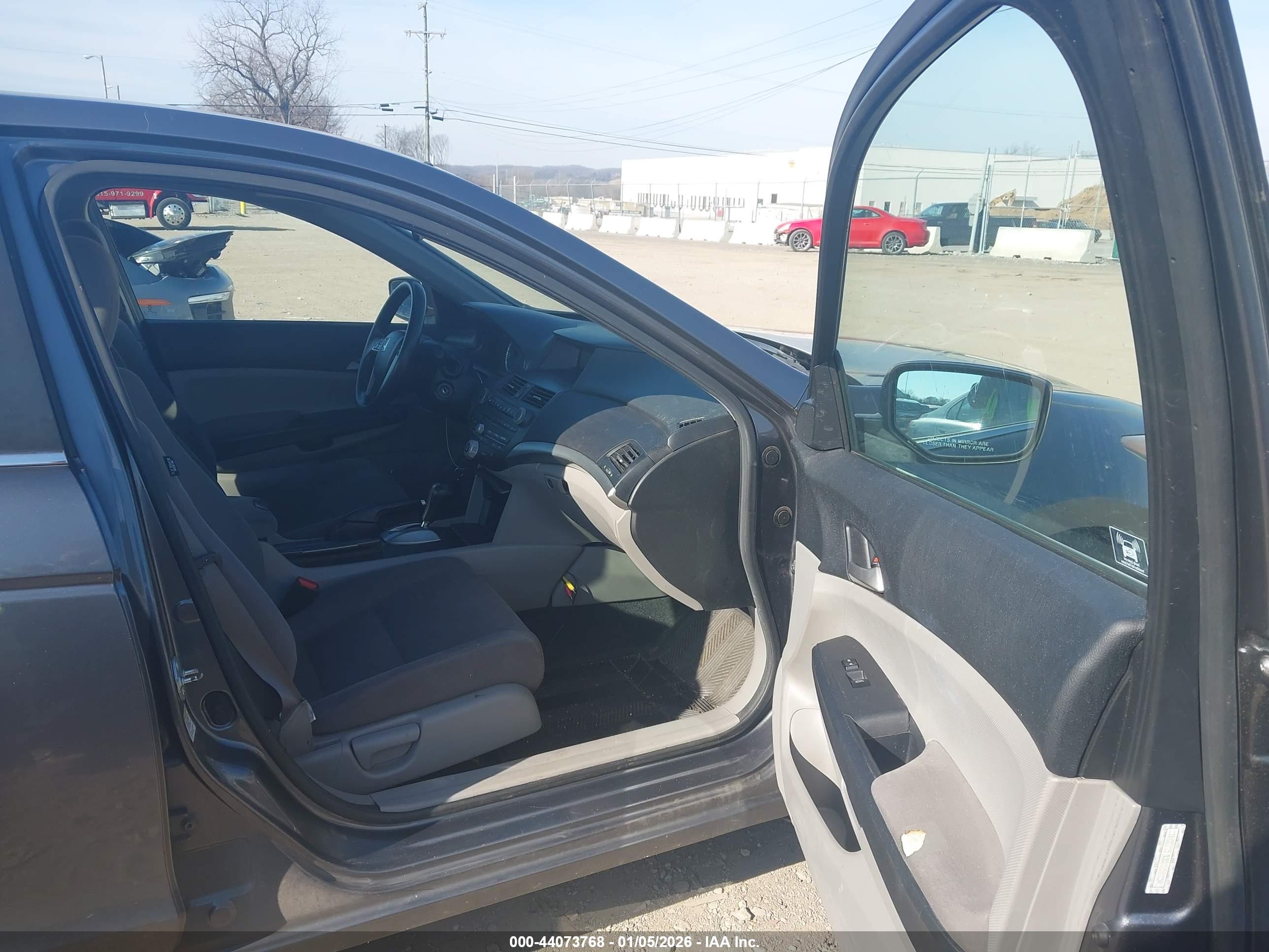 HONDA ACCORD image 5