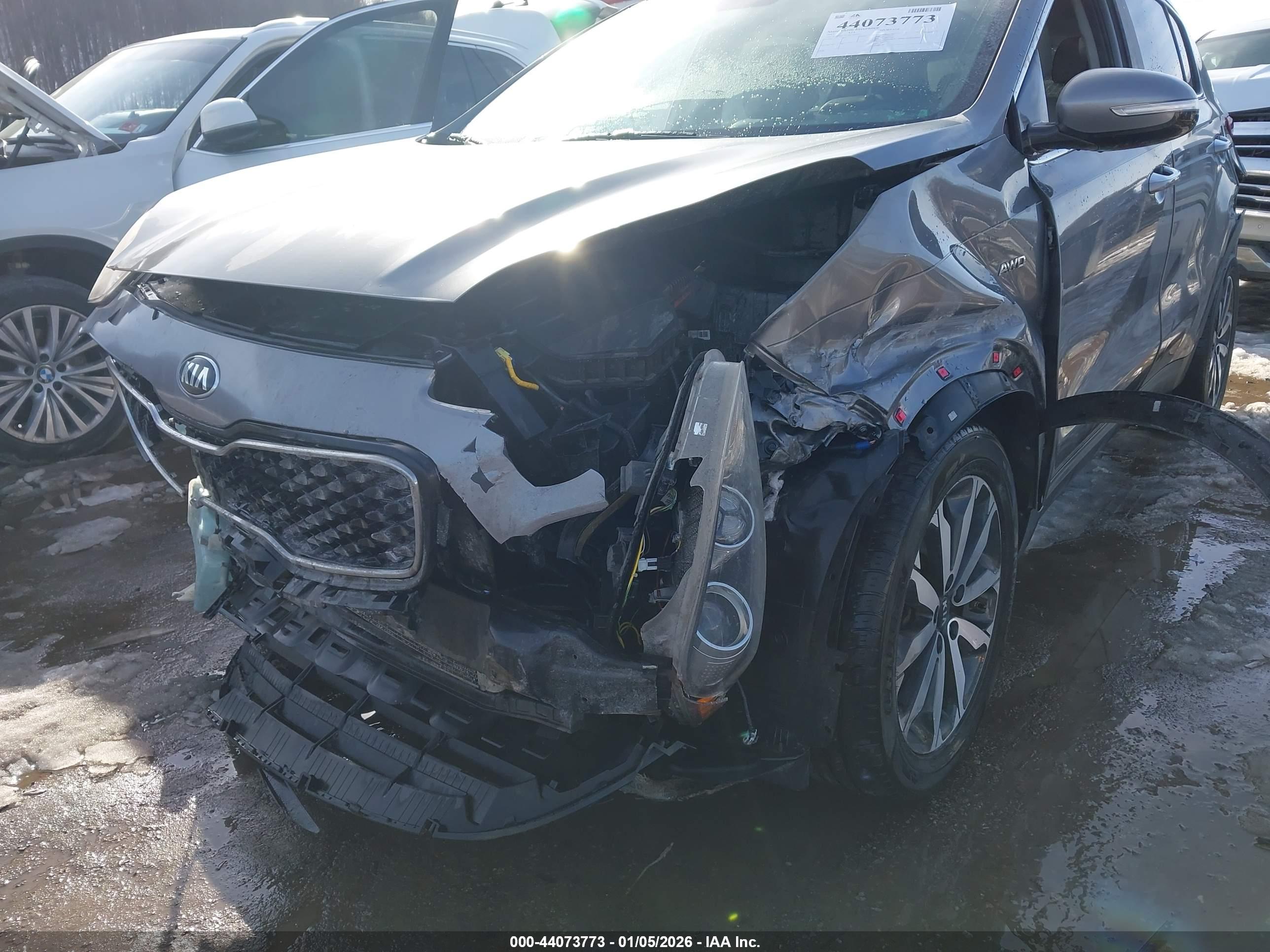 KIA SPORTAGE image 6