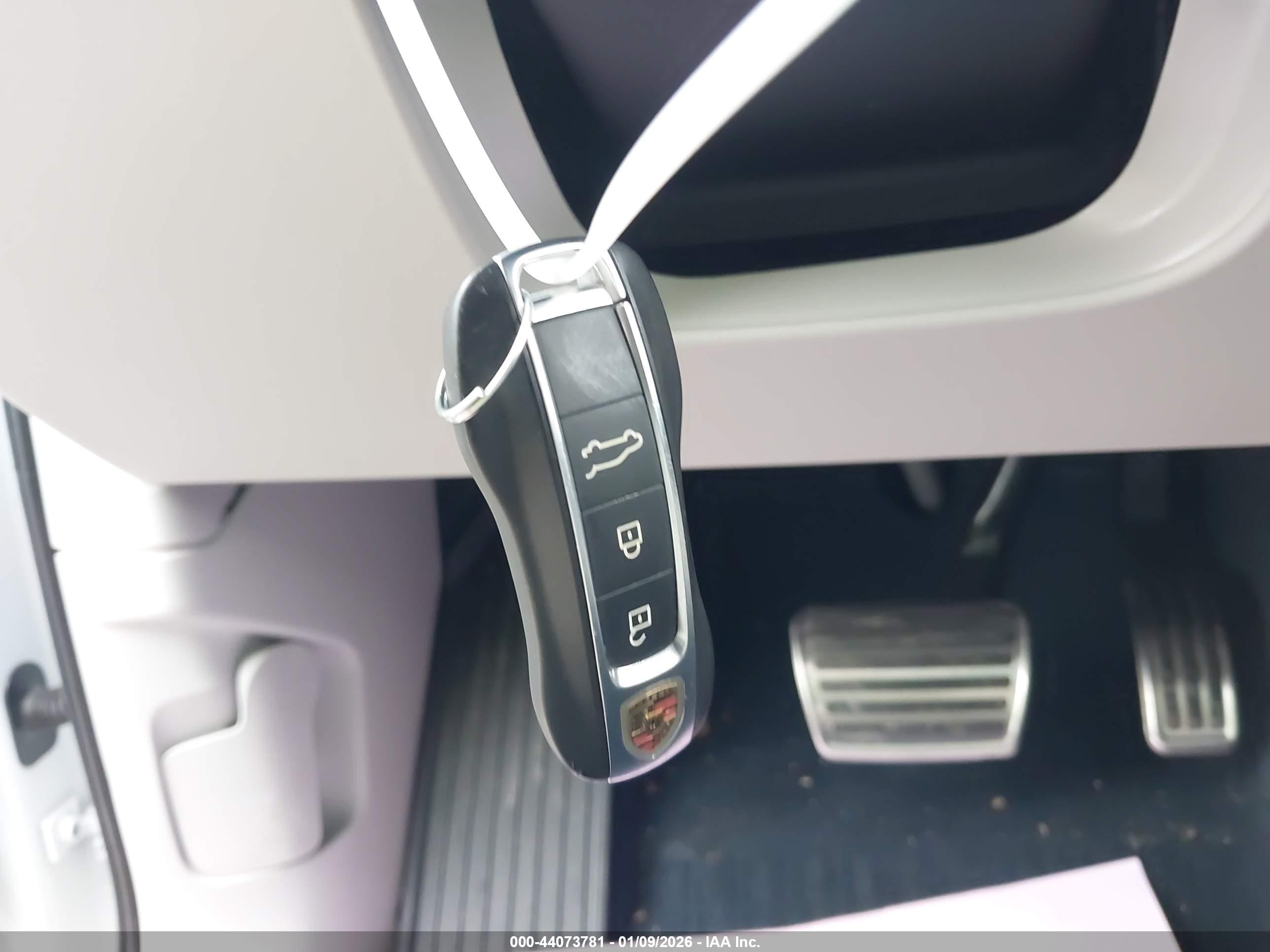PORSCHE CAYENNE image 11