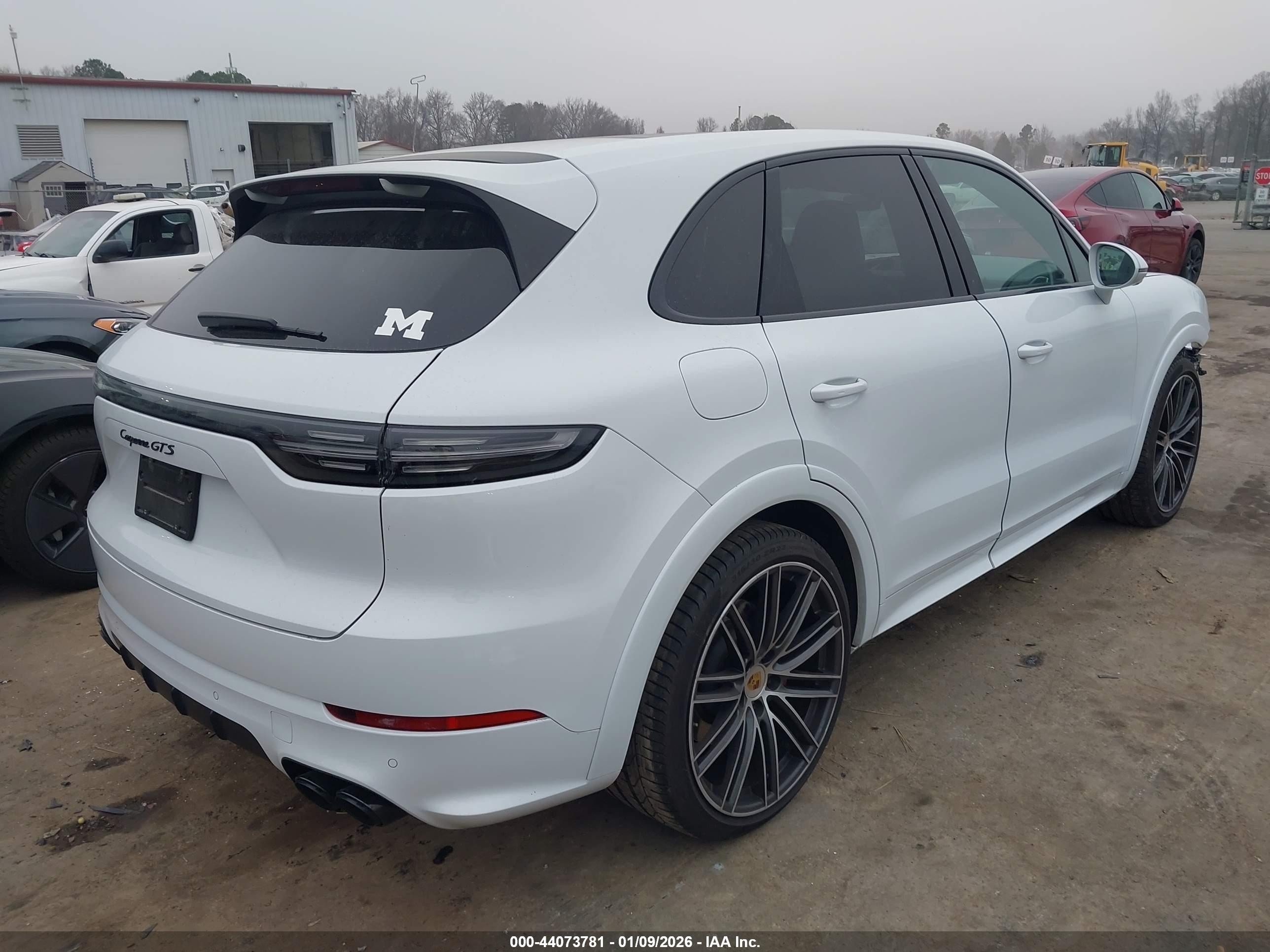 PORSCHE CAYENNE image 4