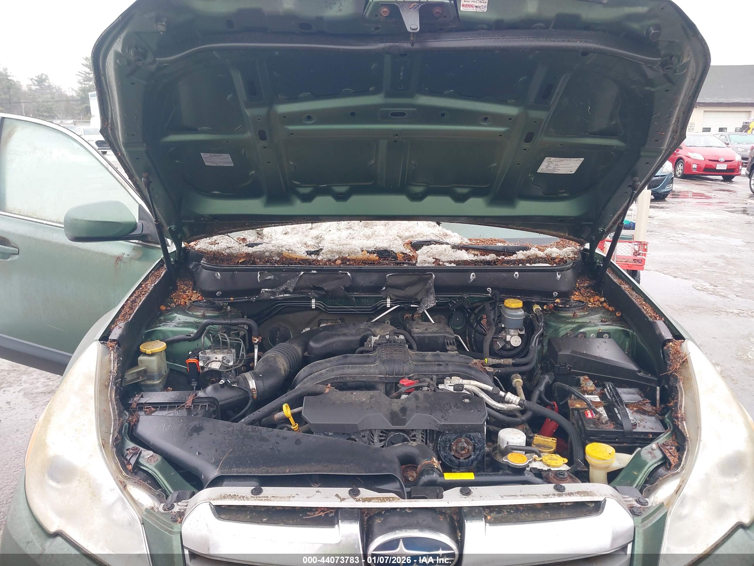 SUBARU OUTBACK image 10