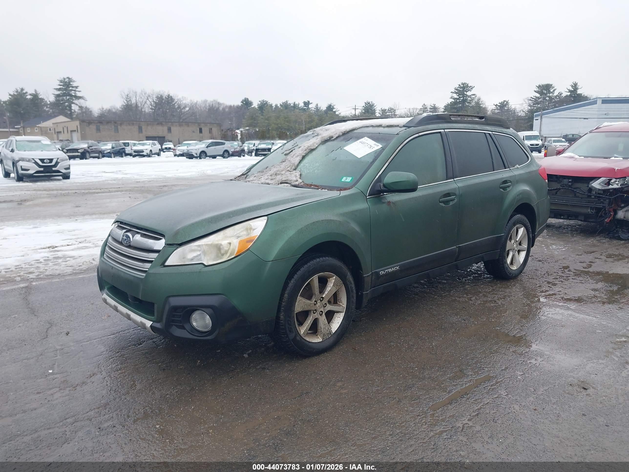 SUBARU OUTBACK image 2