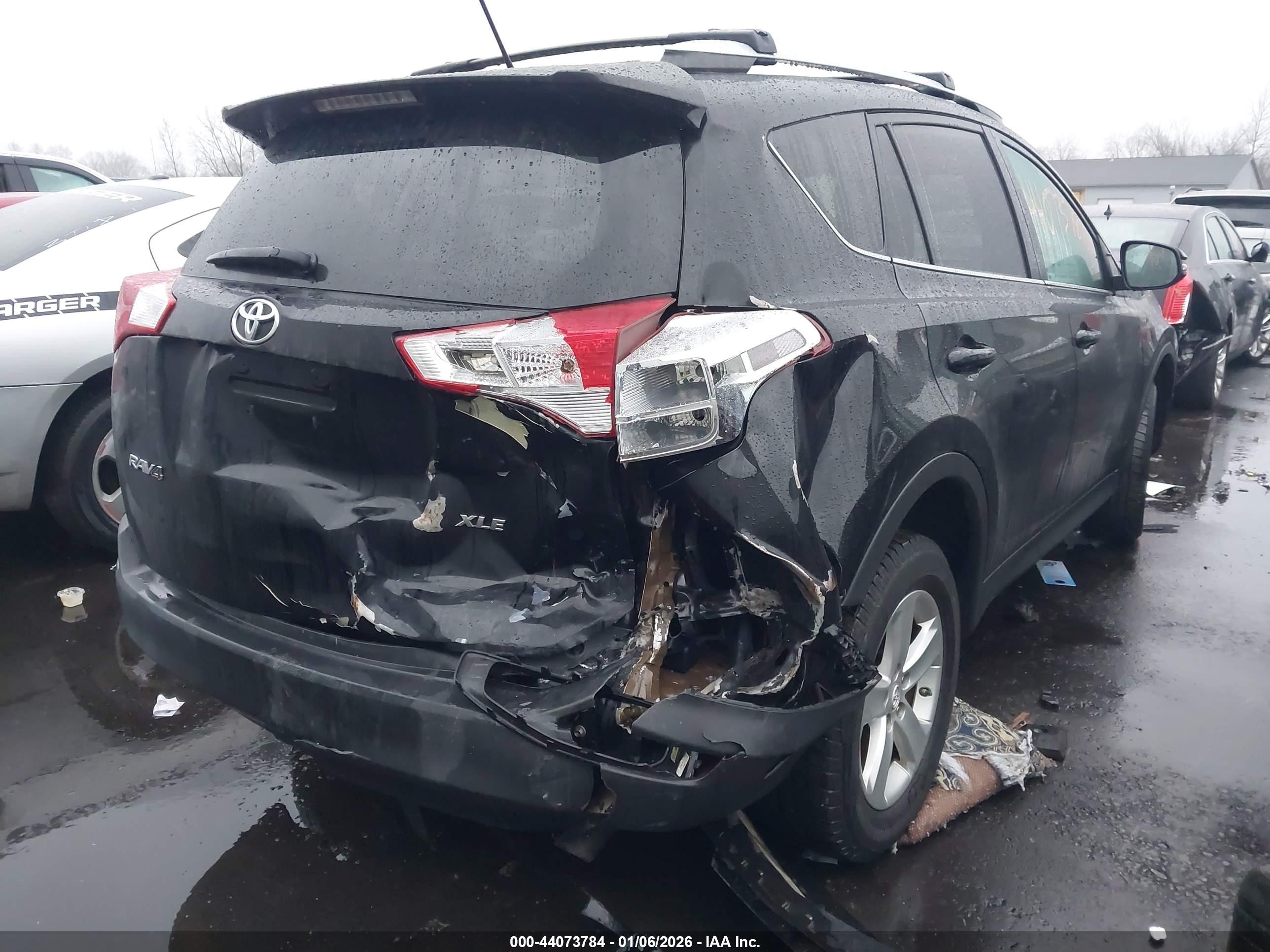 TOYOTA RAV4 image 6