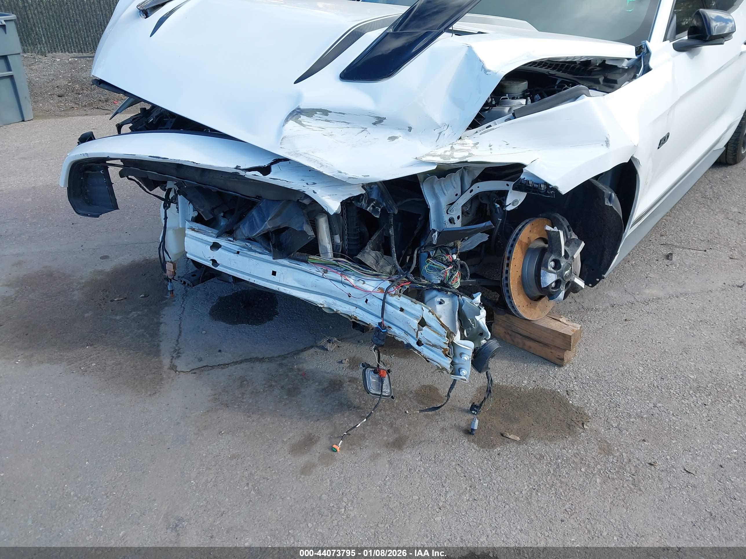 FORD MUSTANG image 6