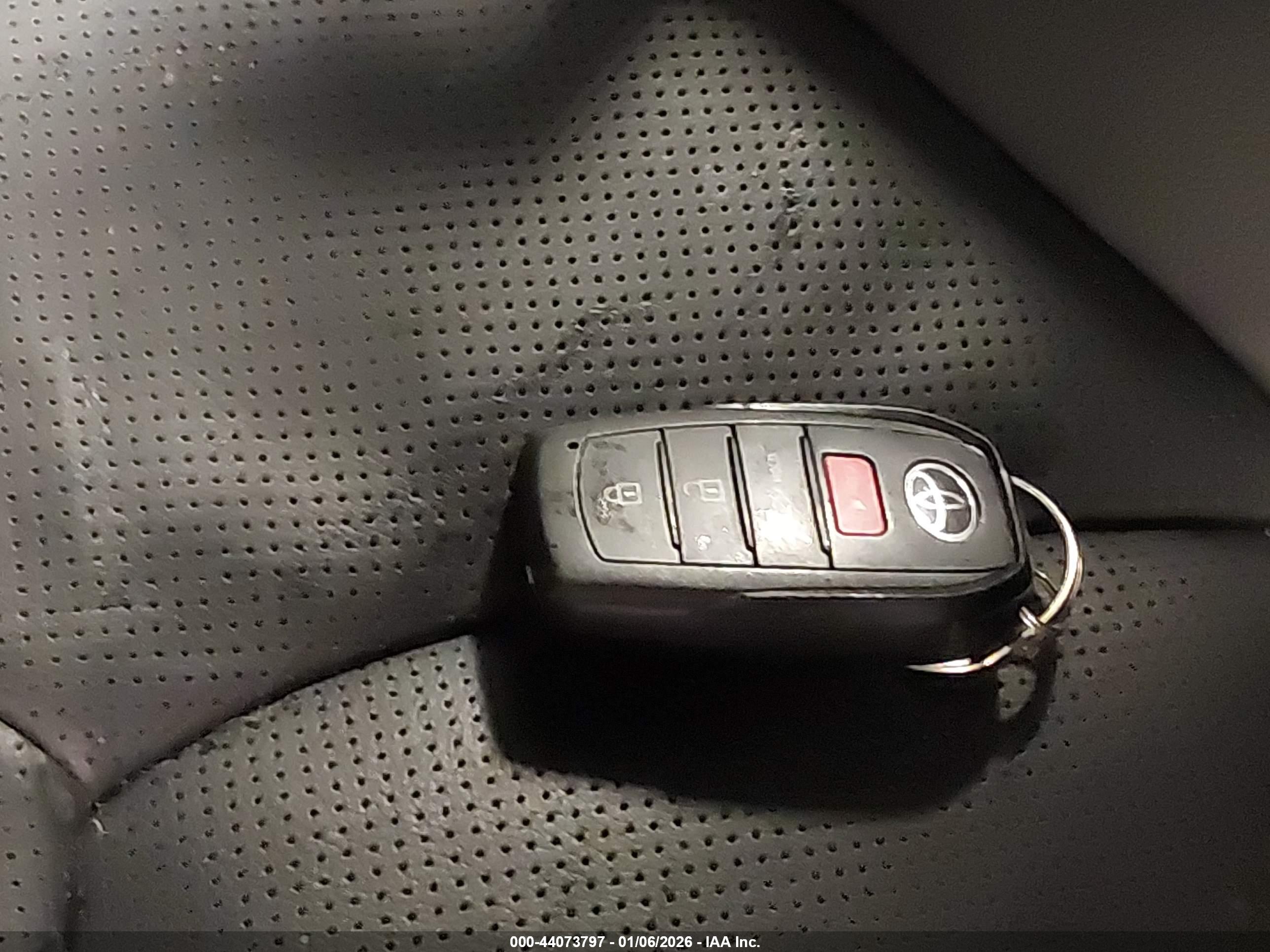 TOYOTA HIGHLANDER image 11