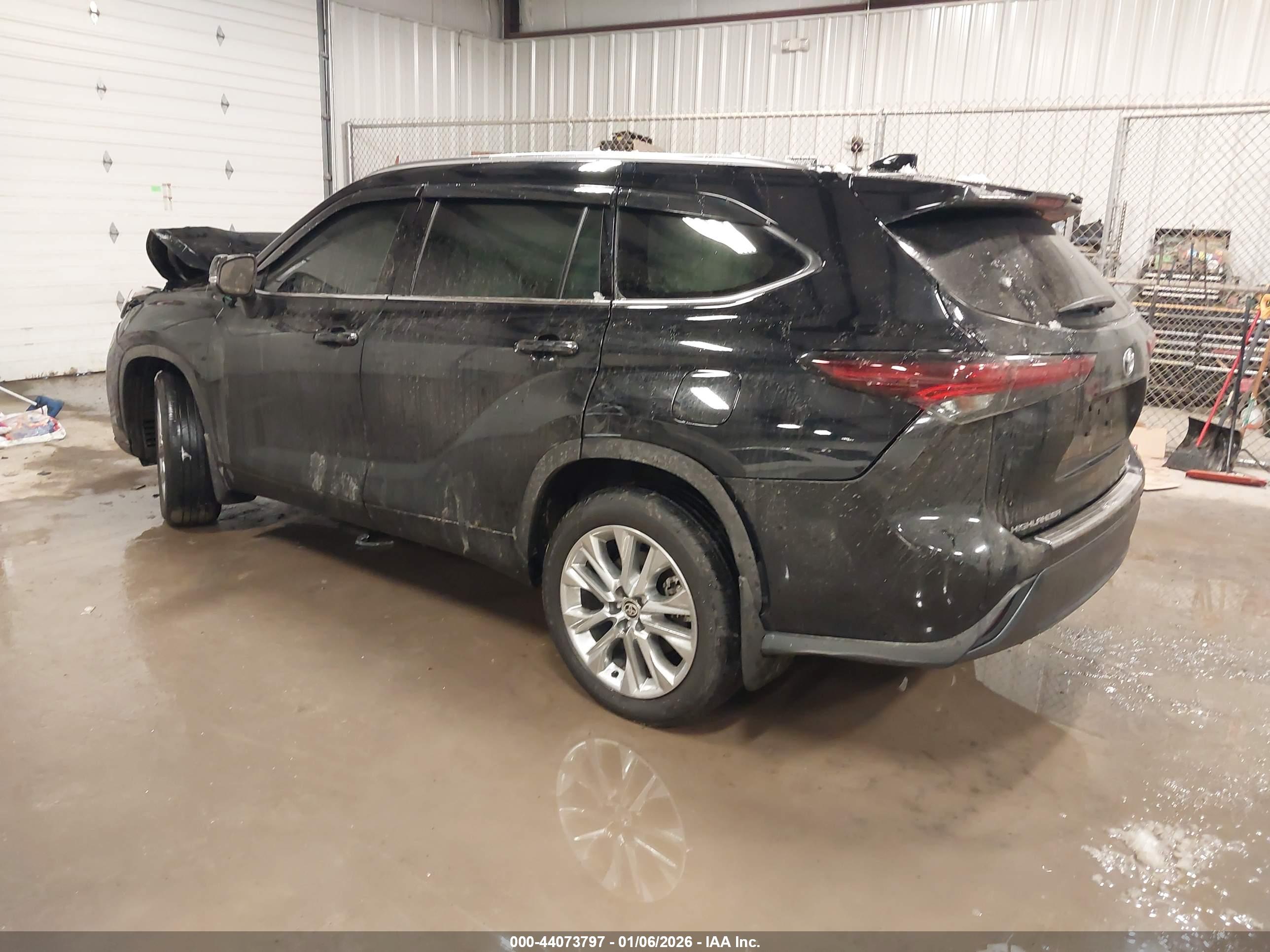 TOYOTA HIGHLANDER image 3