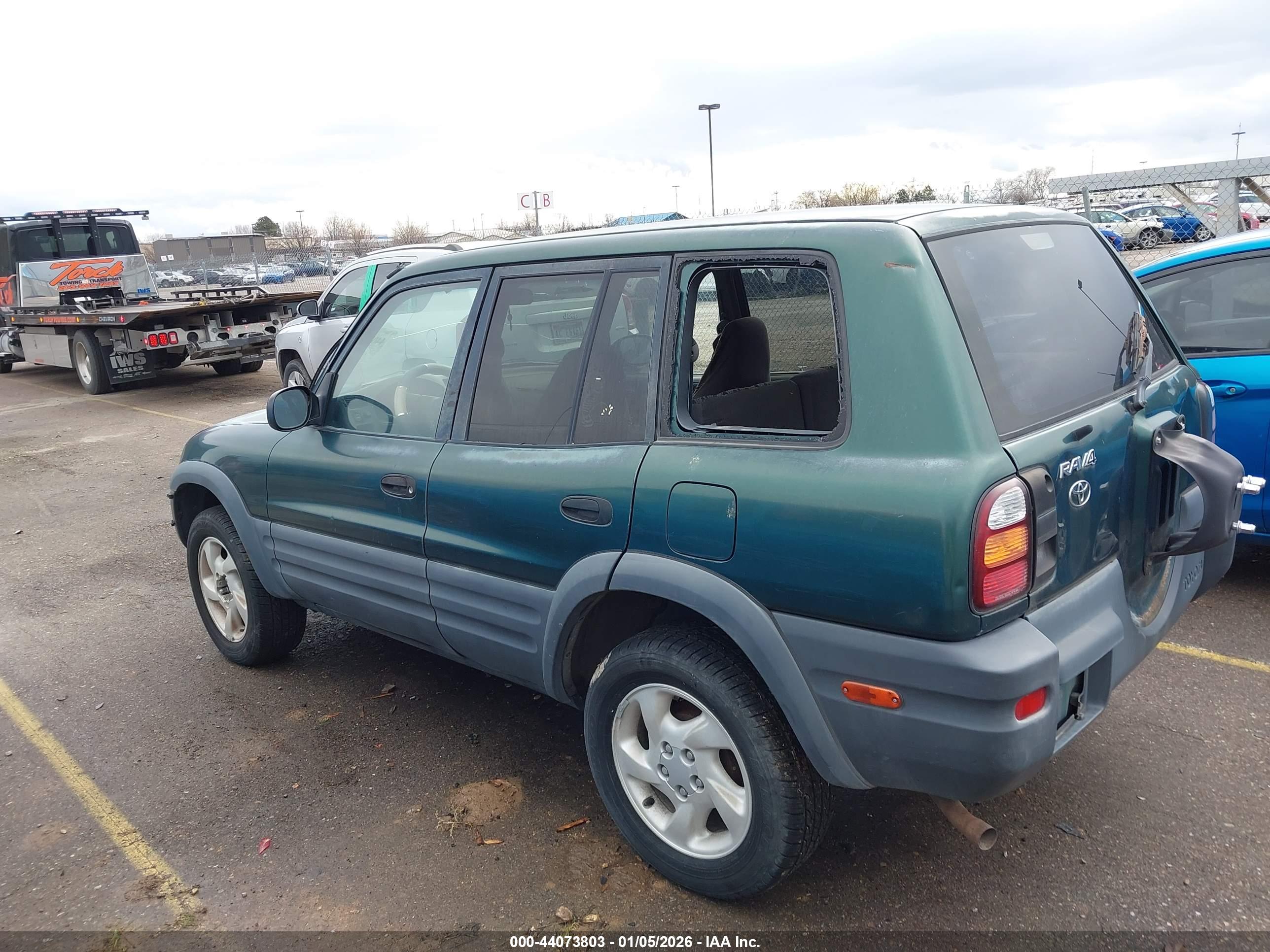 TOYOTA RAV4 image 3