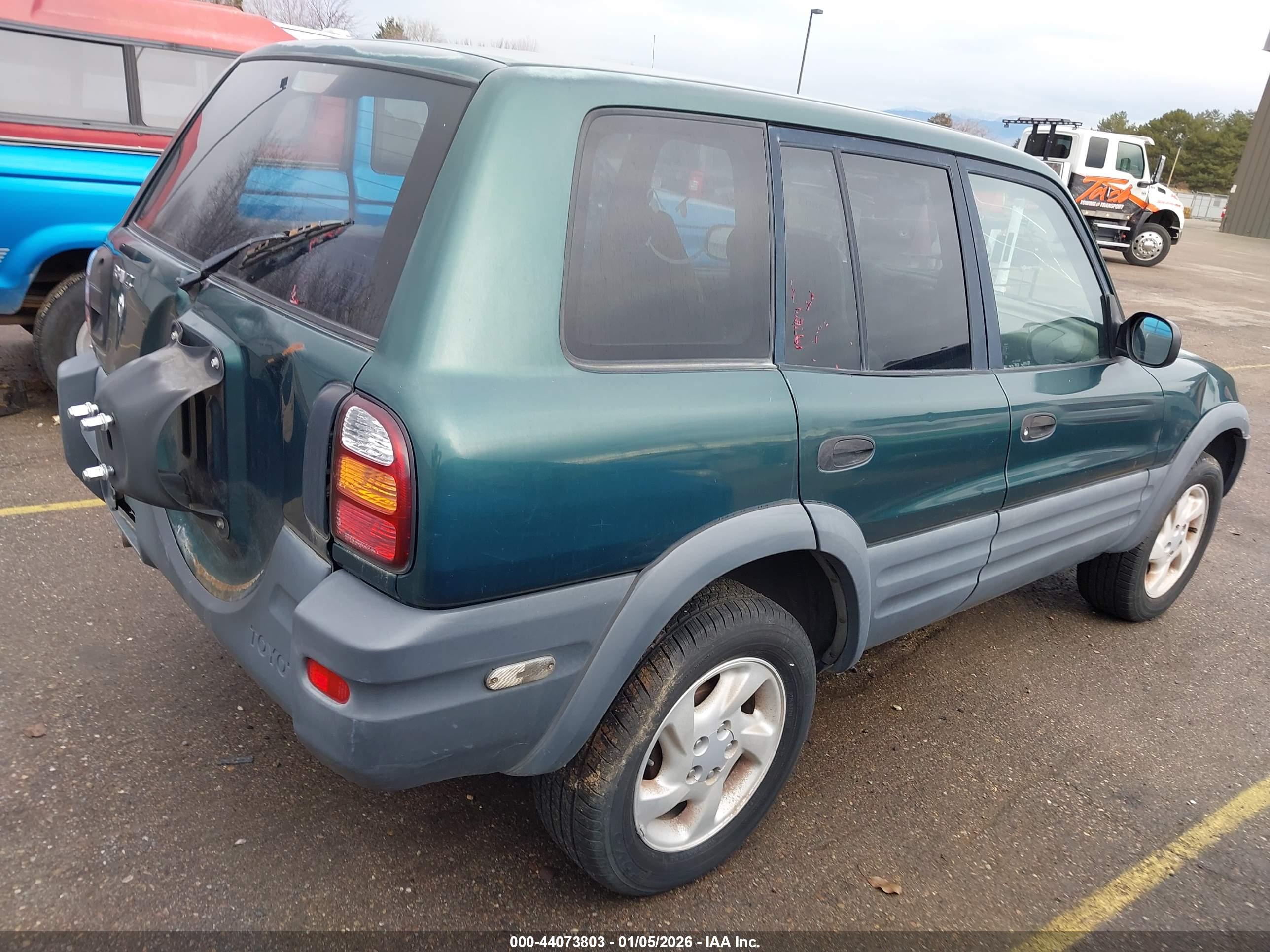 TOYOTA RAV4 image 4