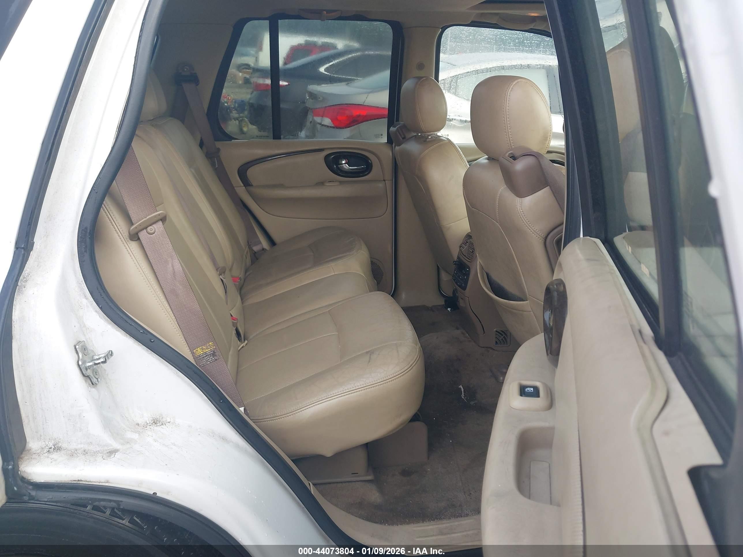 BUICK RAINIER image 8