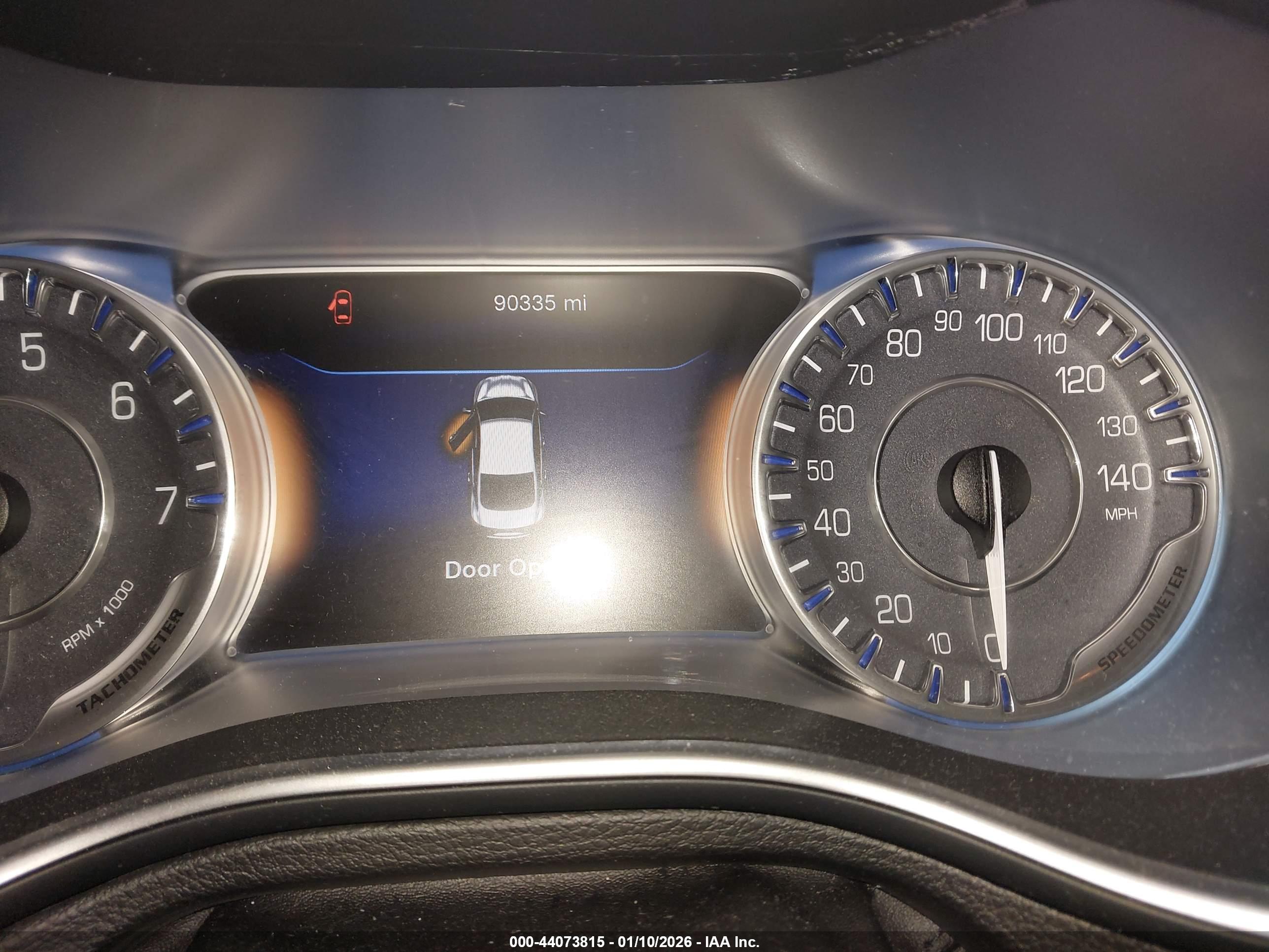 CHRYSLER 200 image 7