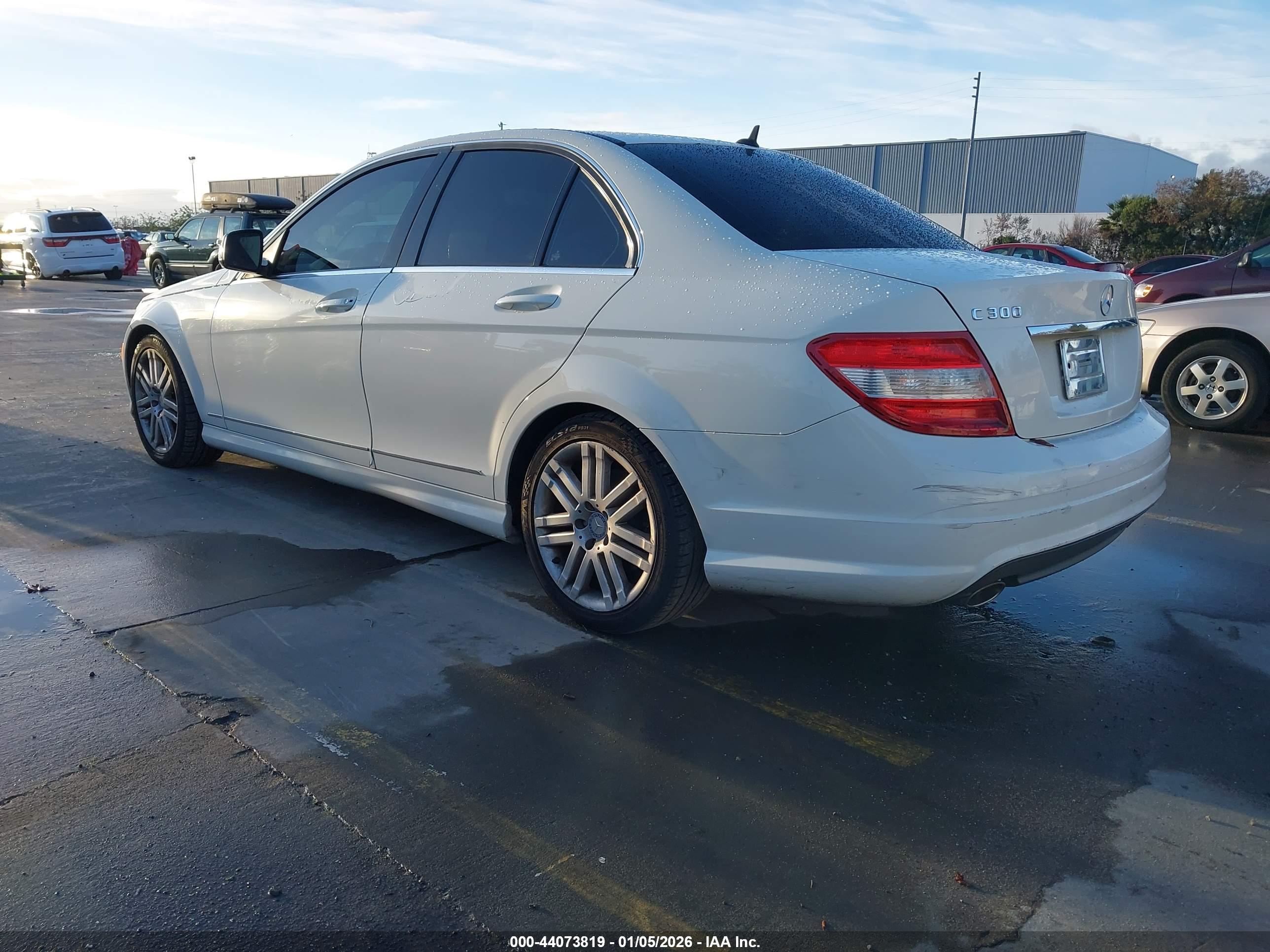 MERCEDES-BENZ C image 3