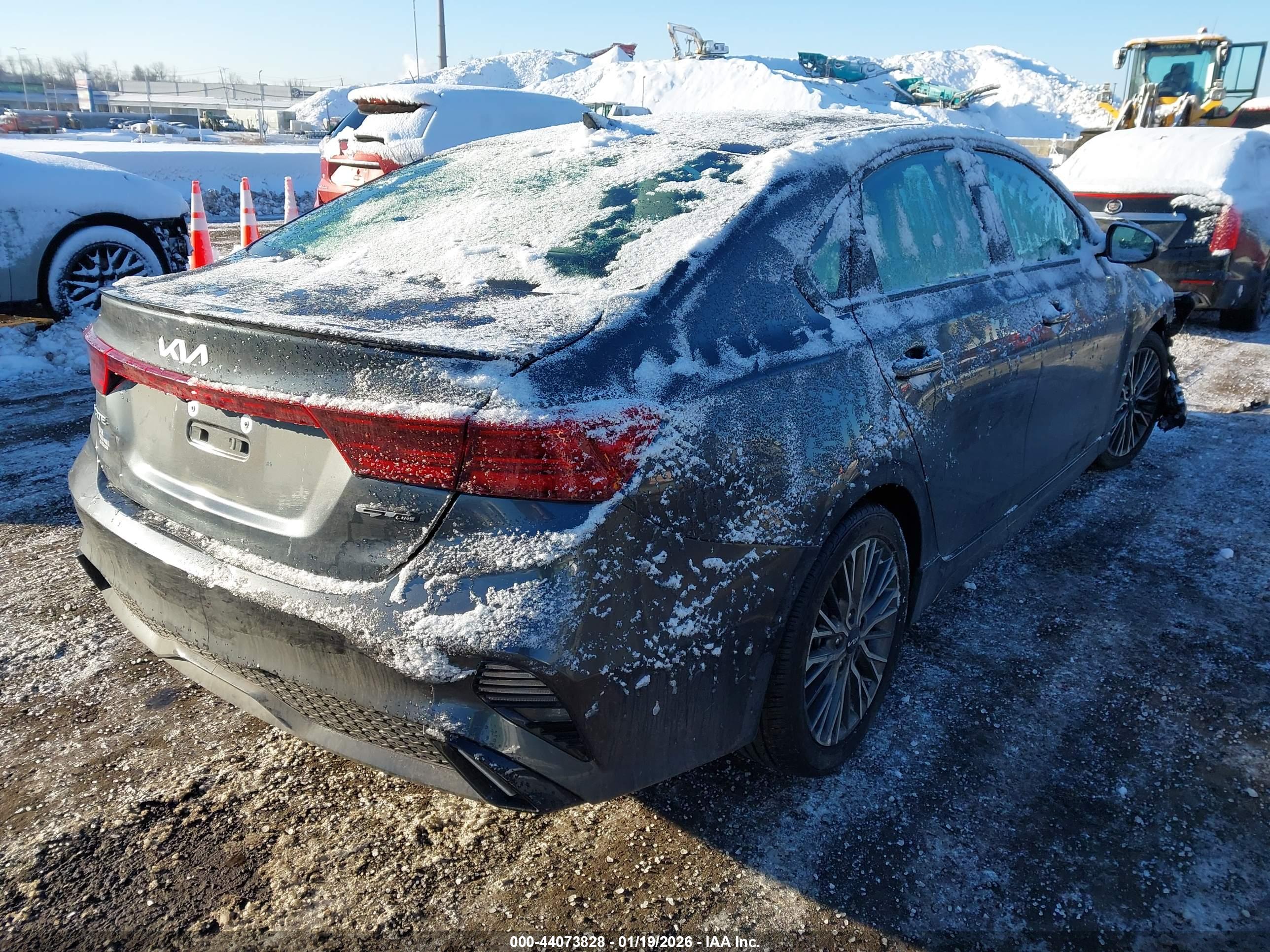 KIA FORTE image 4