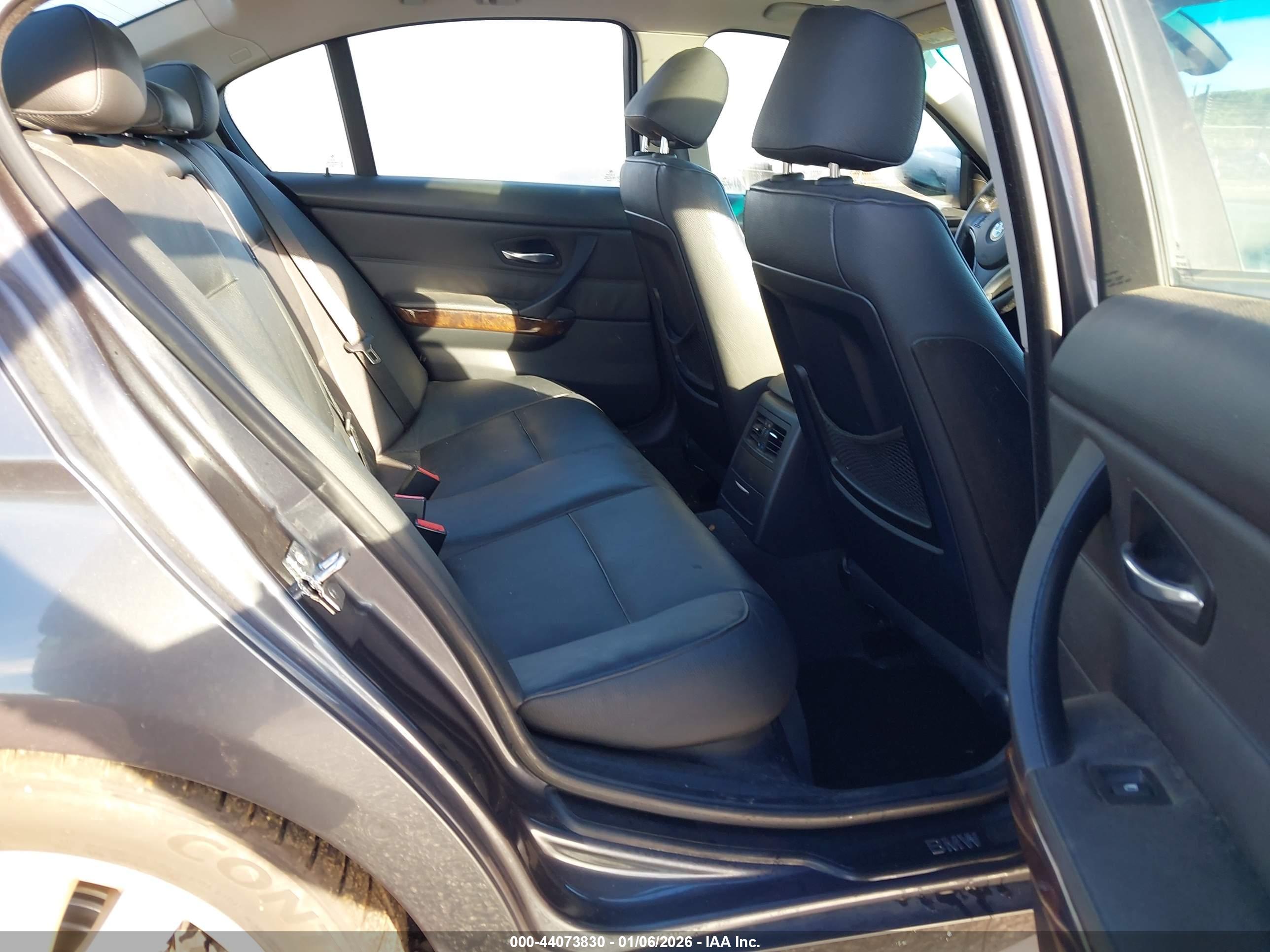 BMW 328I image 8