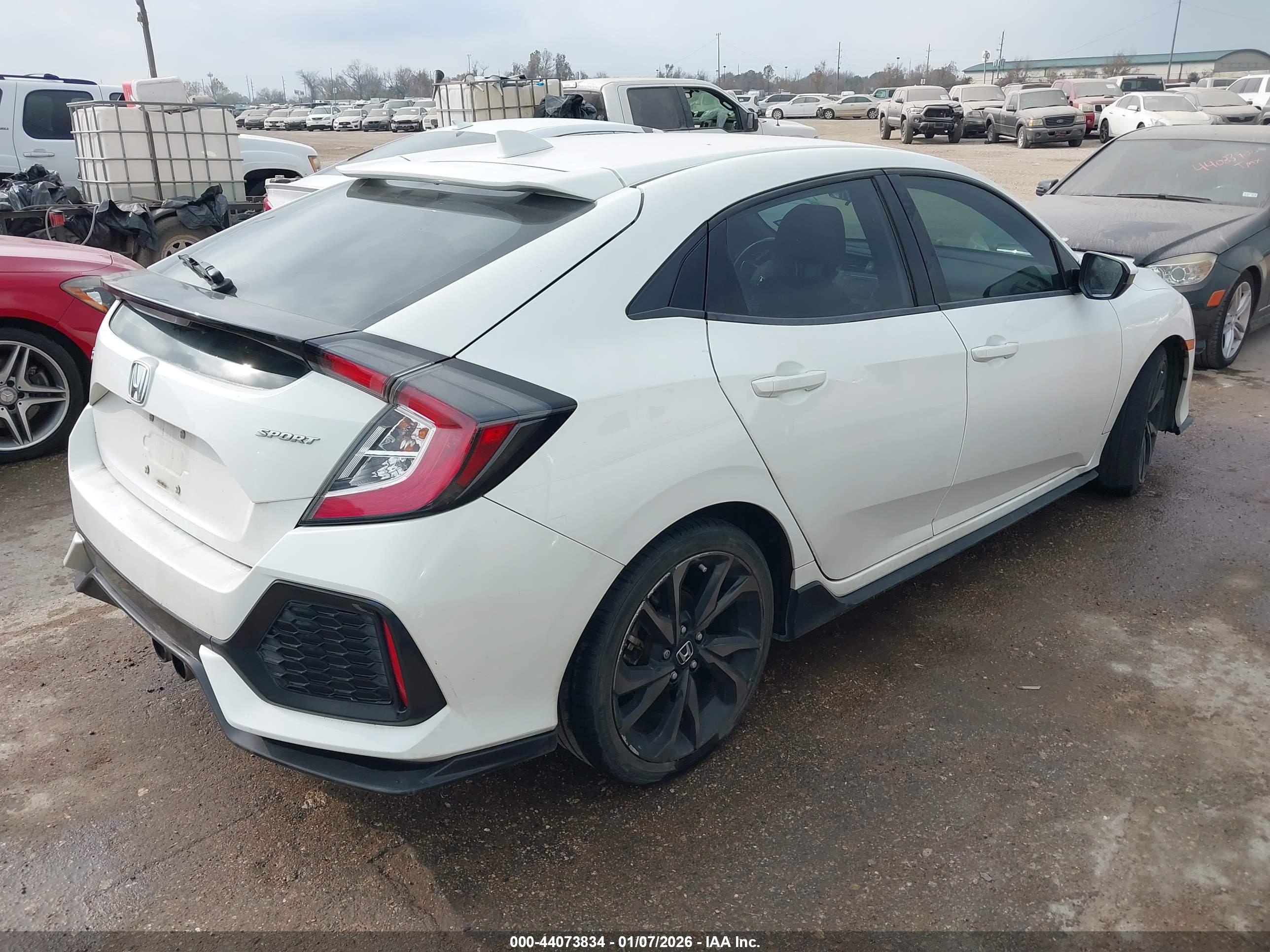HONDA CIVIC image 4