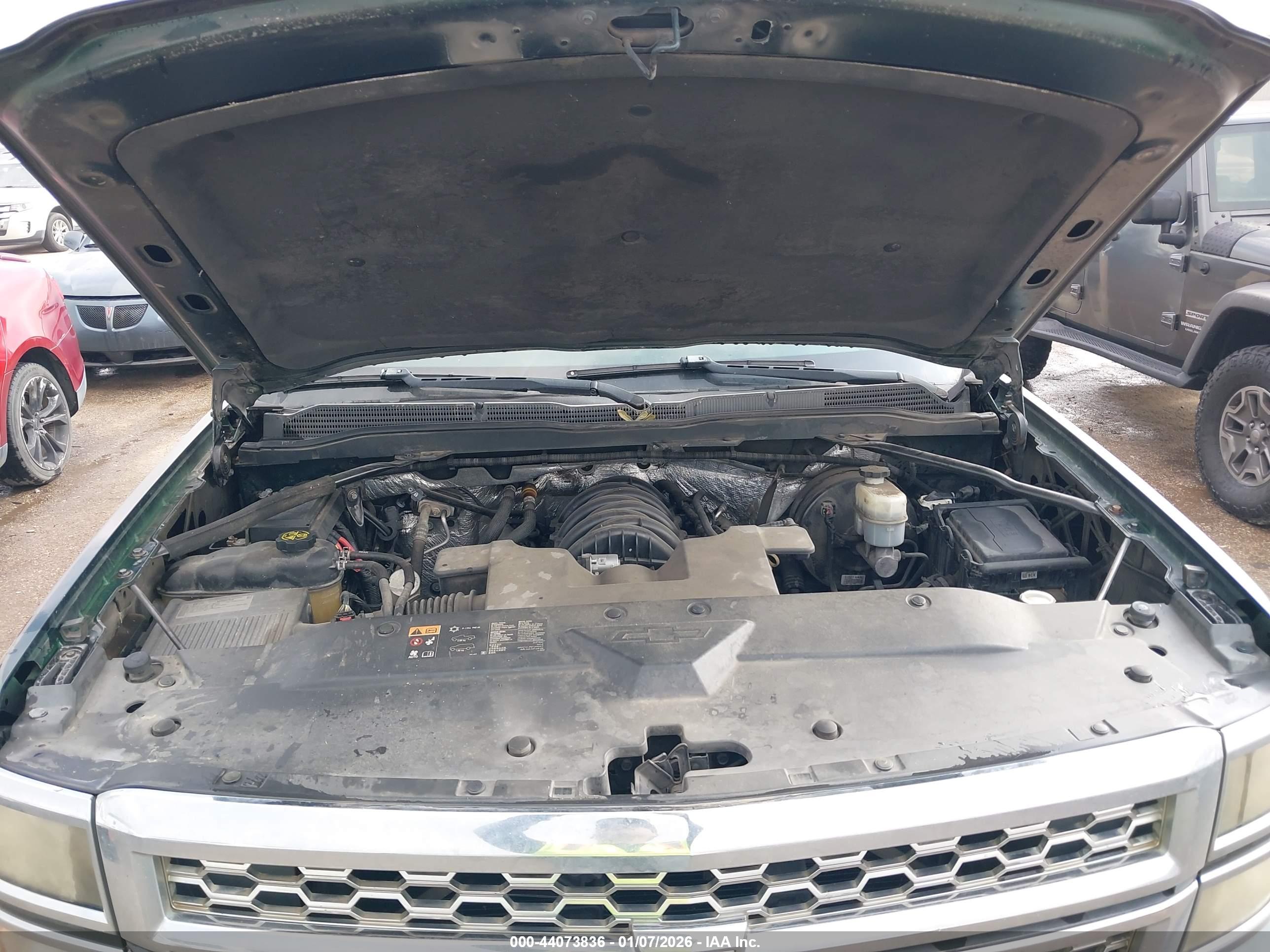 CHEVROLET SILVERADO image 10