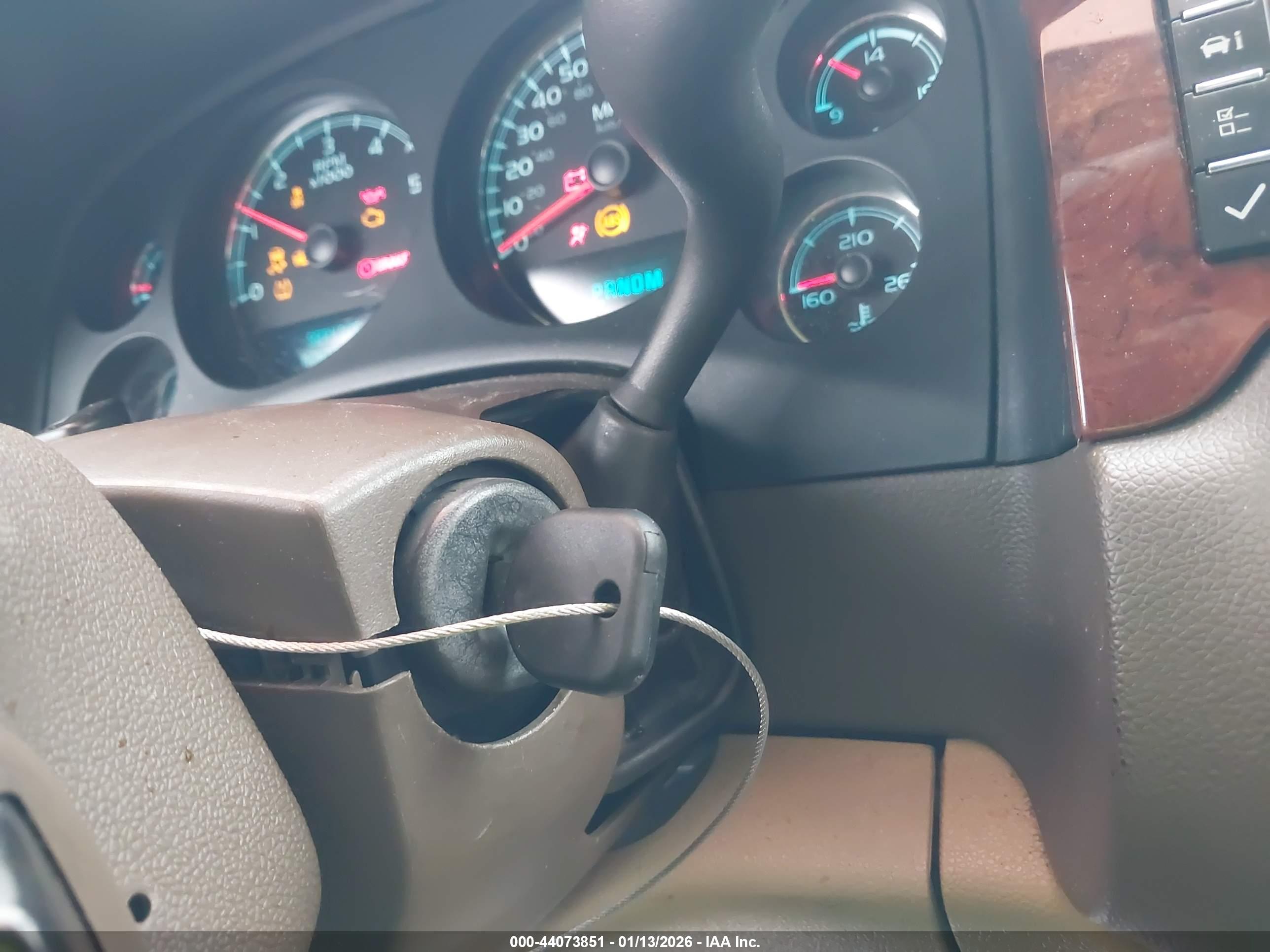 CHEVROLET SILVERADO image 11