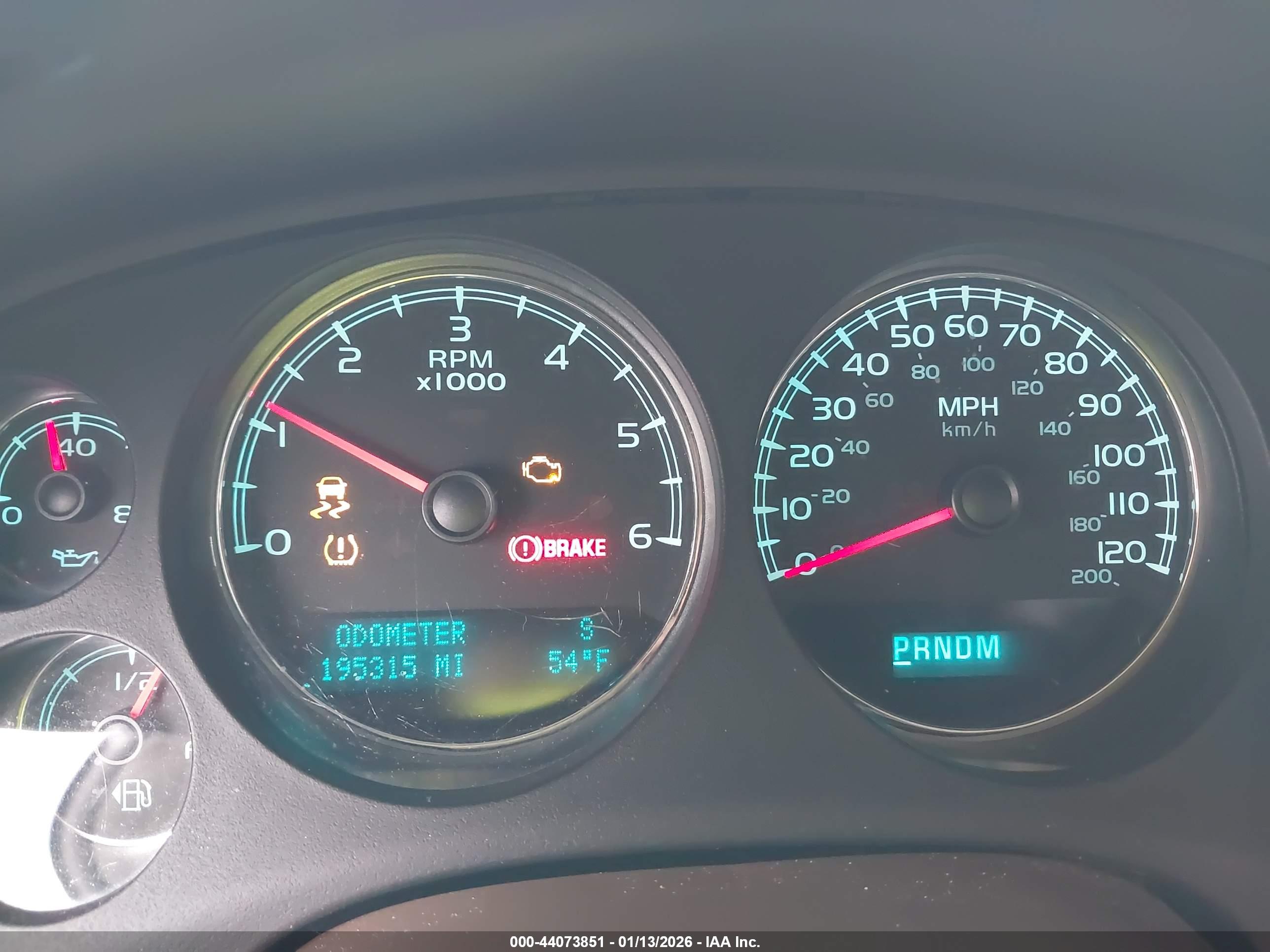 CHEVROLET SILVERADO image 7