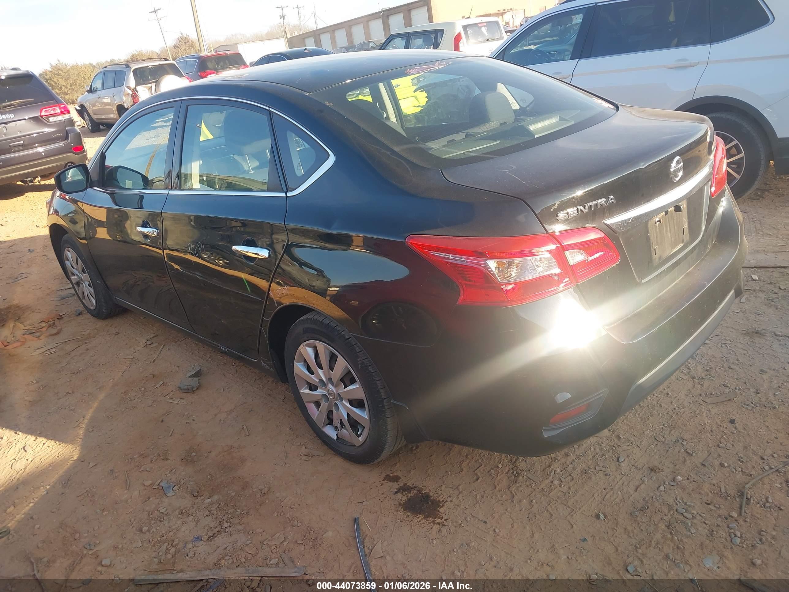 NISSAN SENTRA image 3