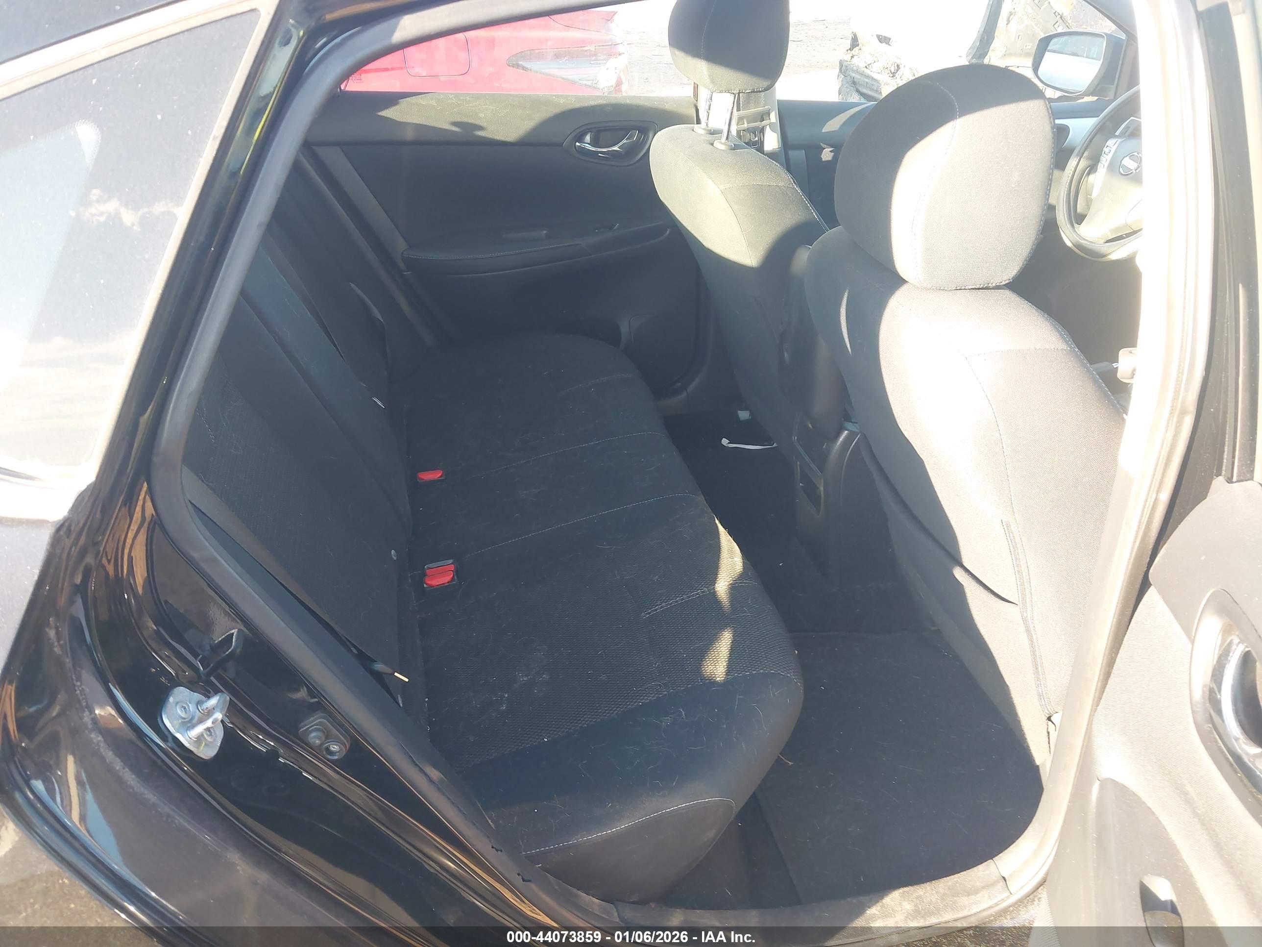 NISSAN SENTRA image 8