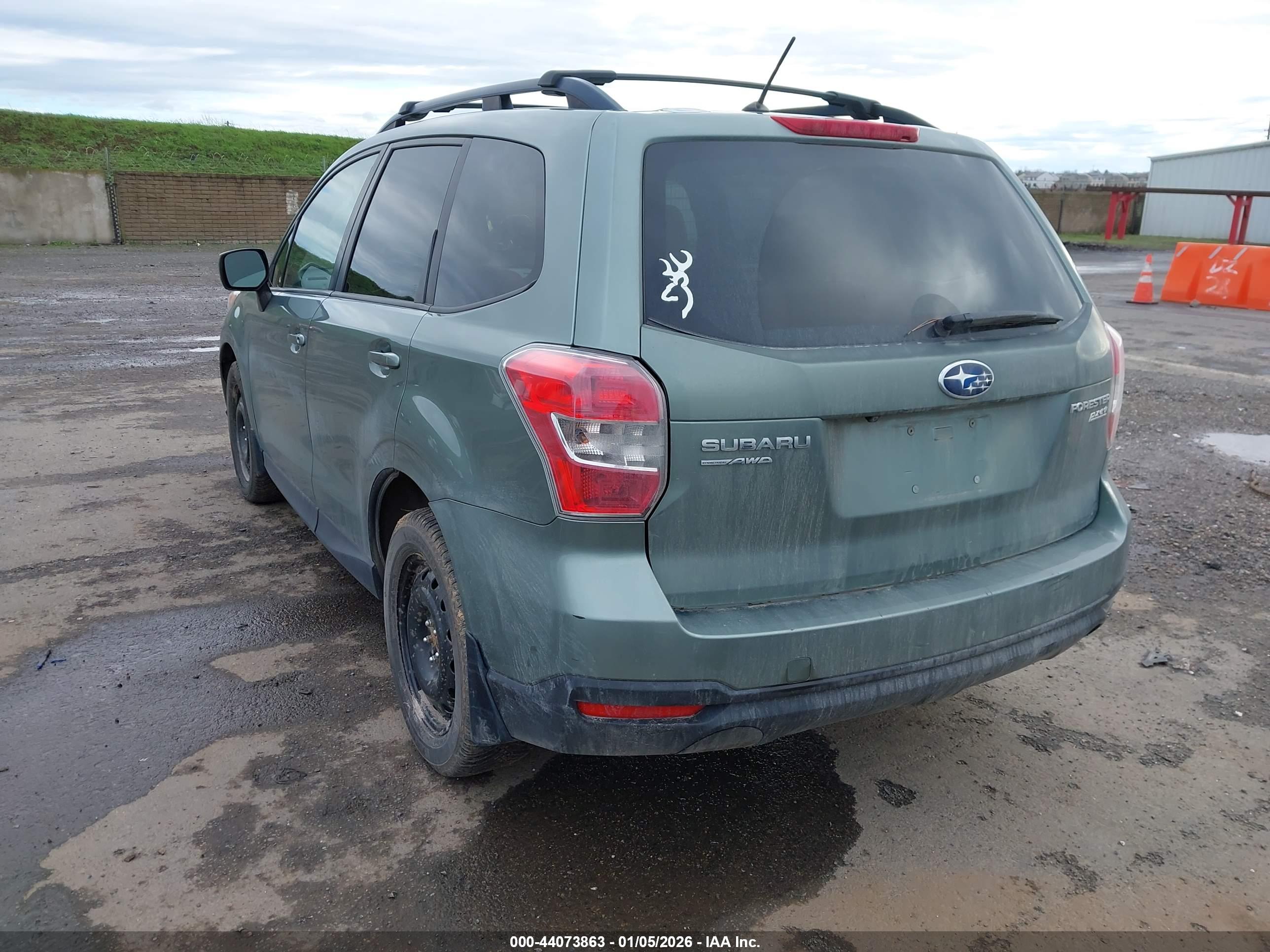 SUBARU FORESTER image 3