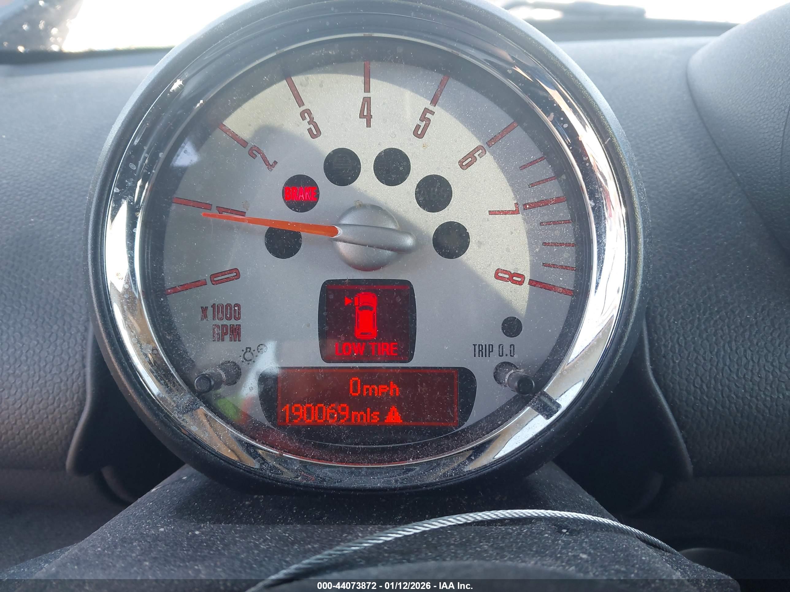 MINI COUNTRYMAN image 7