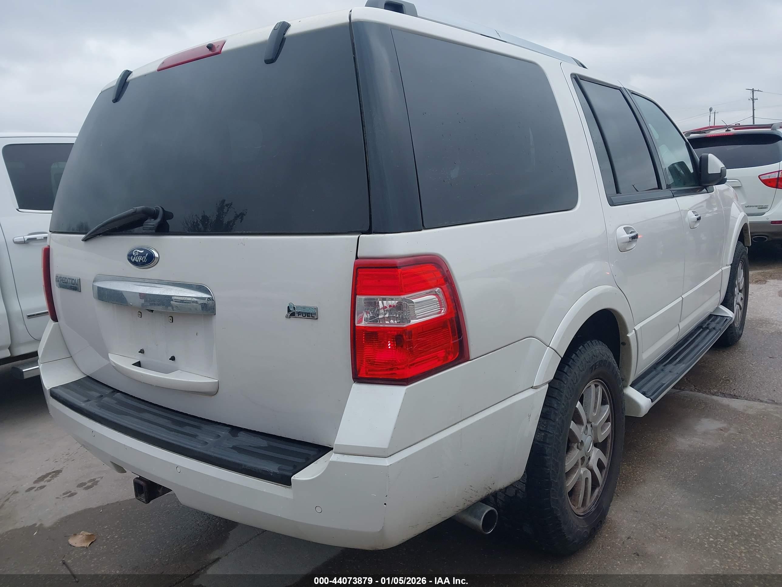 FORD EXPEDITION image 4
